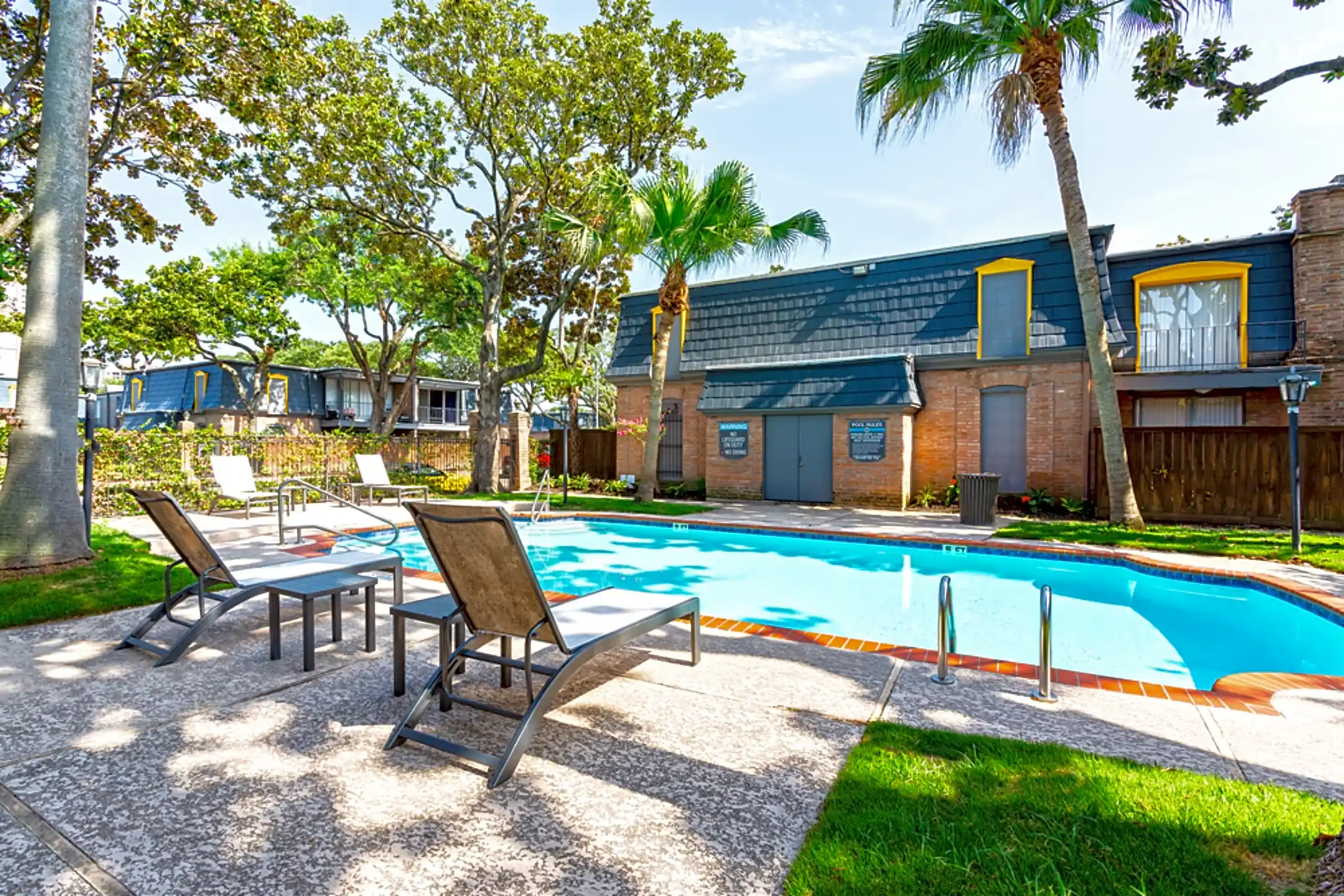 Chateaux Dijon Apartments 5331 Beverlyhill St Houston, TX