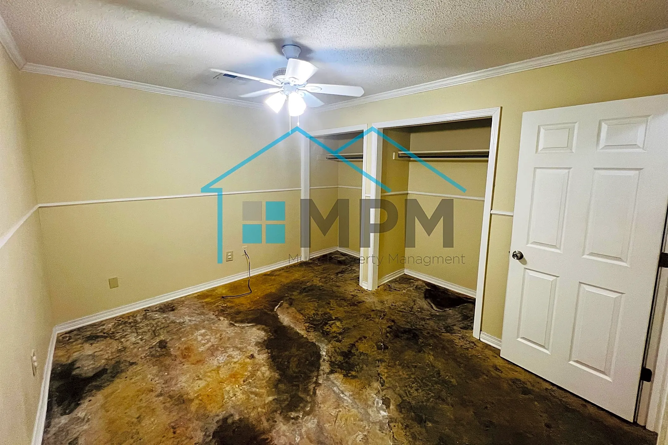 Kitchen - 304 Woodale Dr - Monroe, LA