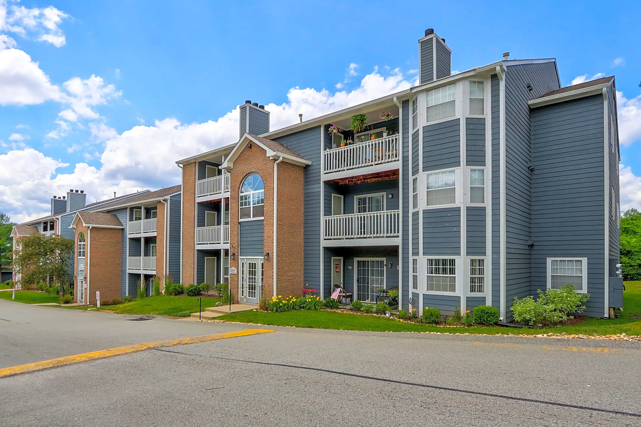 Eagle Ridge Apartments 1500 Eagle Ridge Drive Monroeville, PA