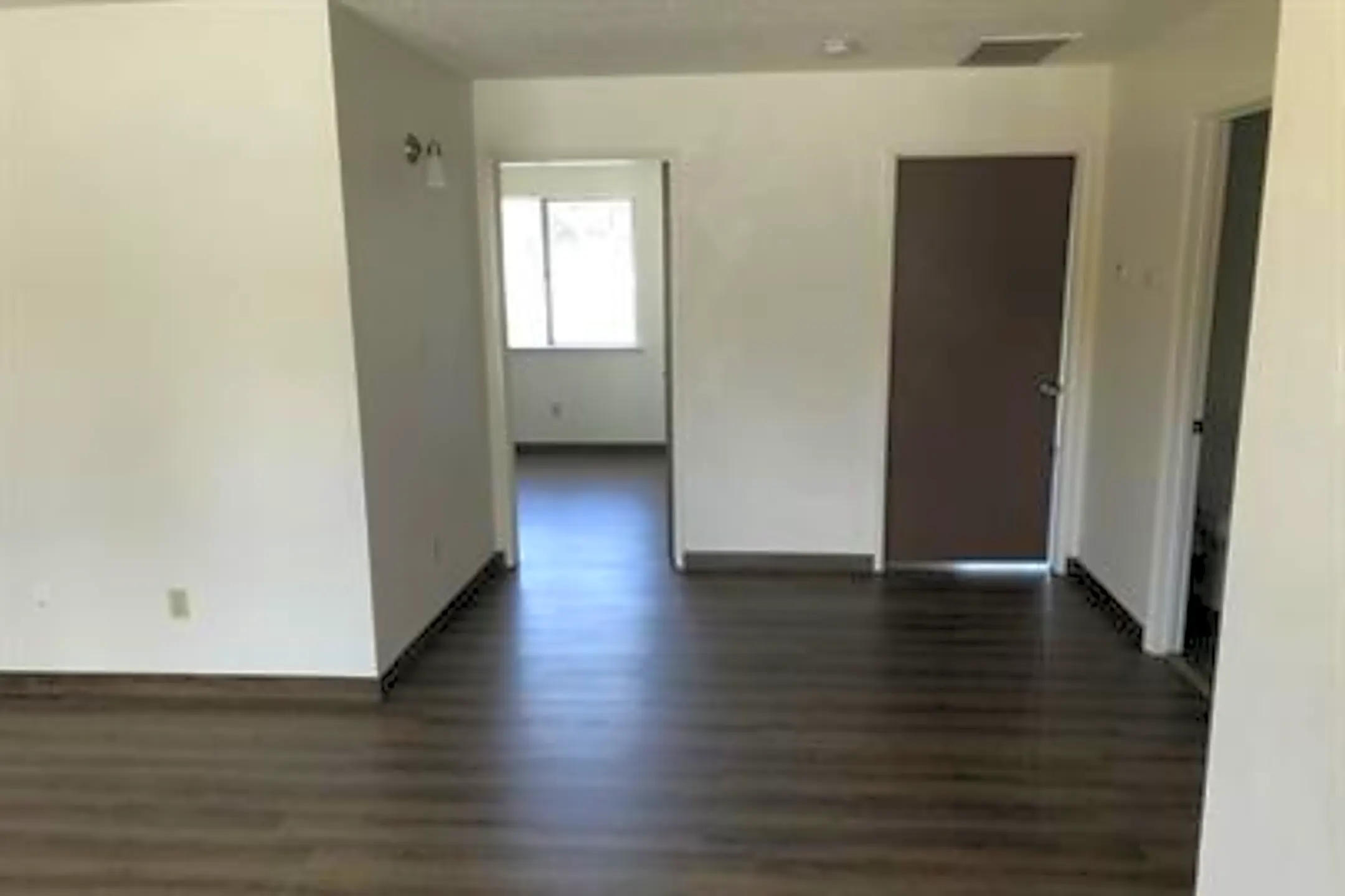 1185 Lewis St 1185 Lewis St unit 201 Kingsburg, CA Houses for Rent