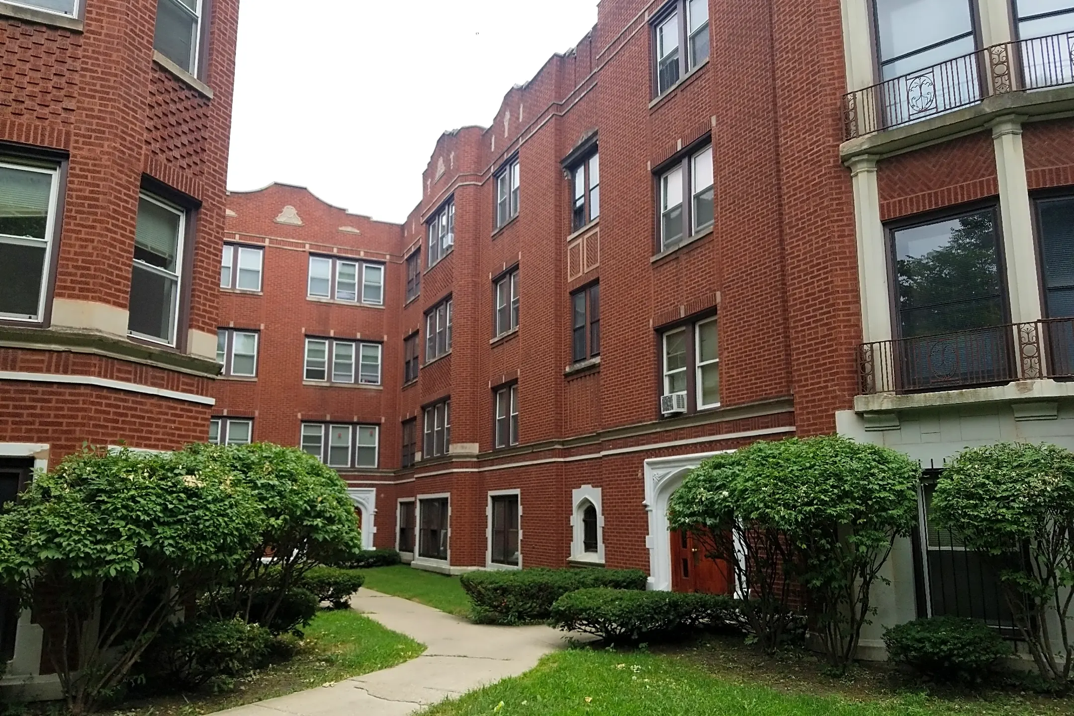 Ingleside Building - 8101 S Ingleside Ave | Chicago, IL Apartments for ...