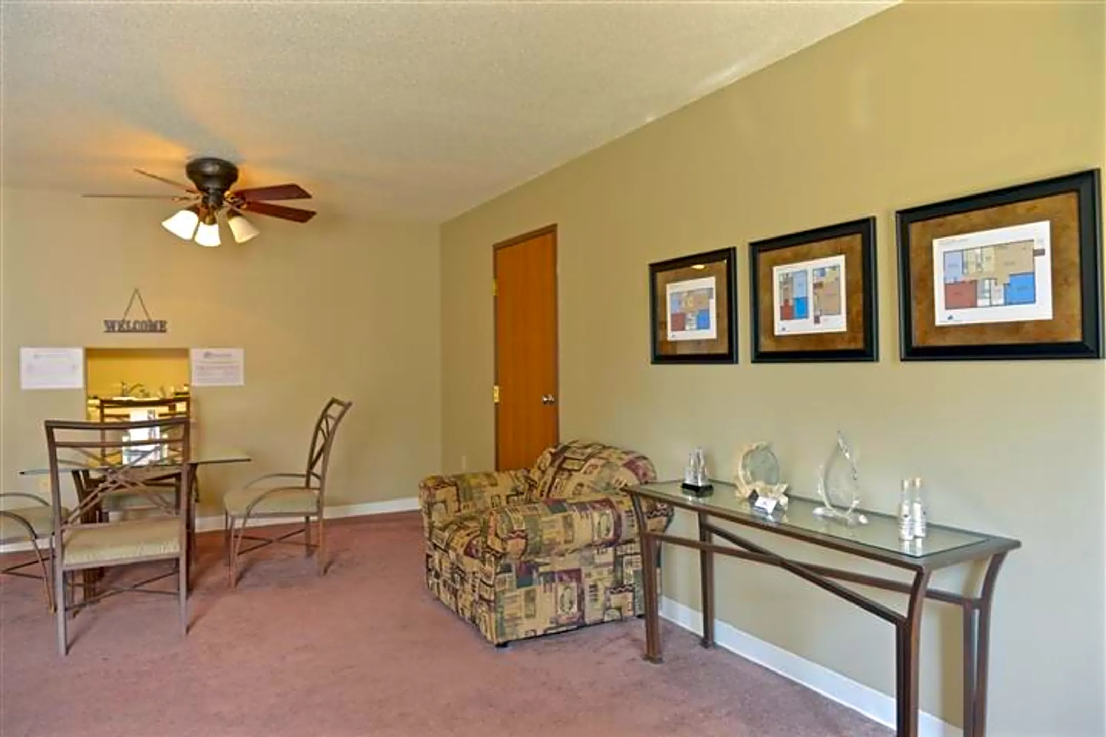 Dining Room - Woodsedge Apartments - Eau Claire, WI