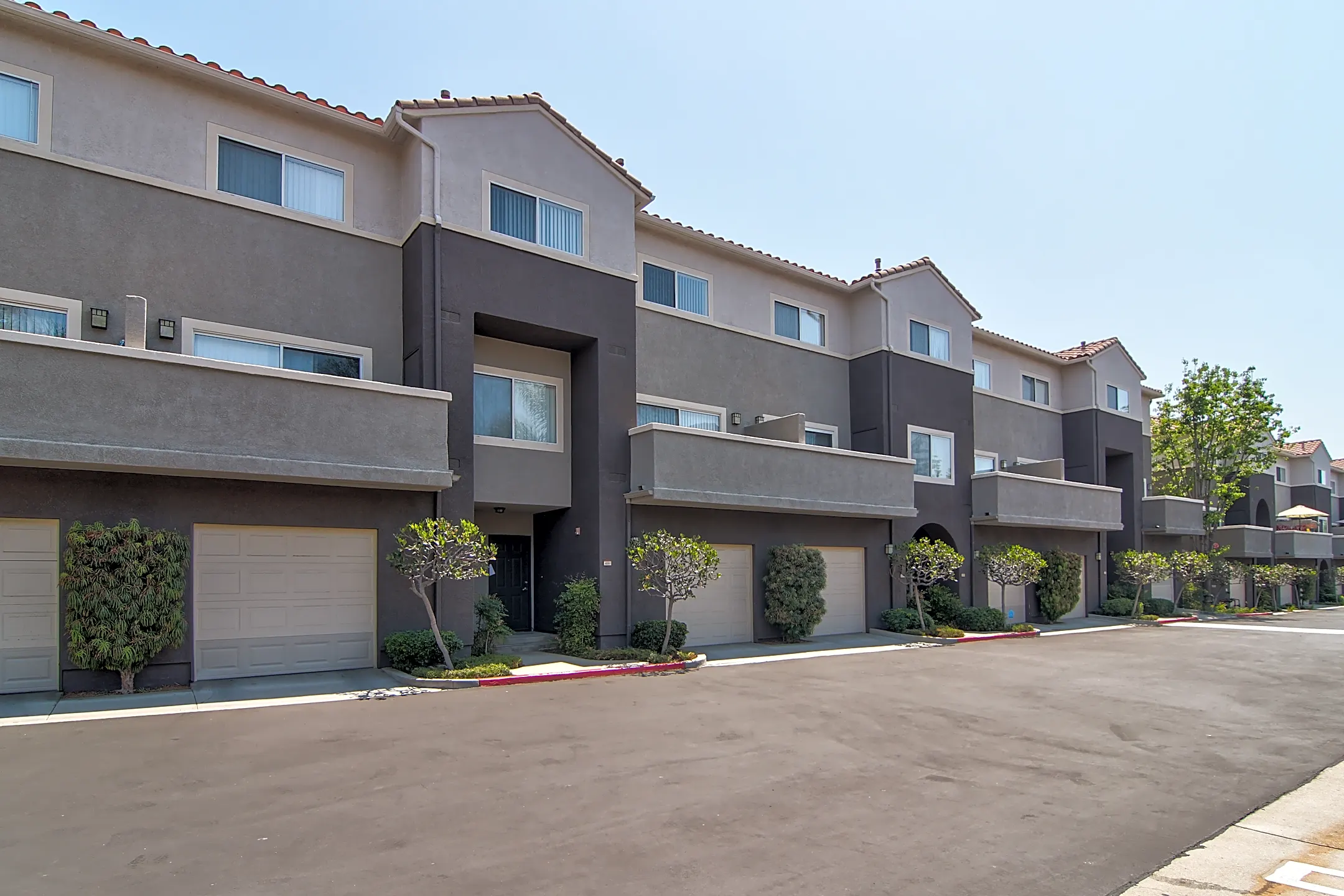 Madrid Apartments Mission Viejo, CA 92692