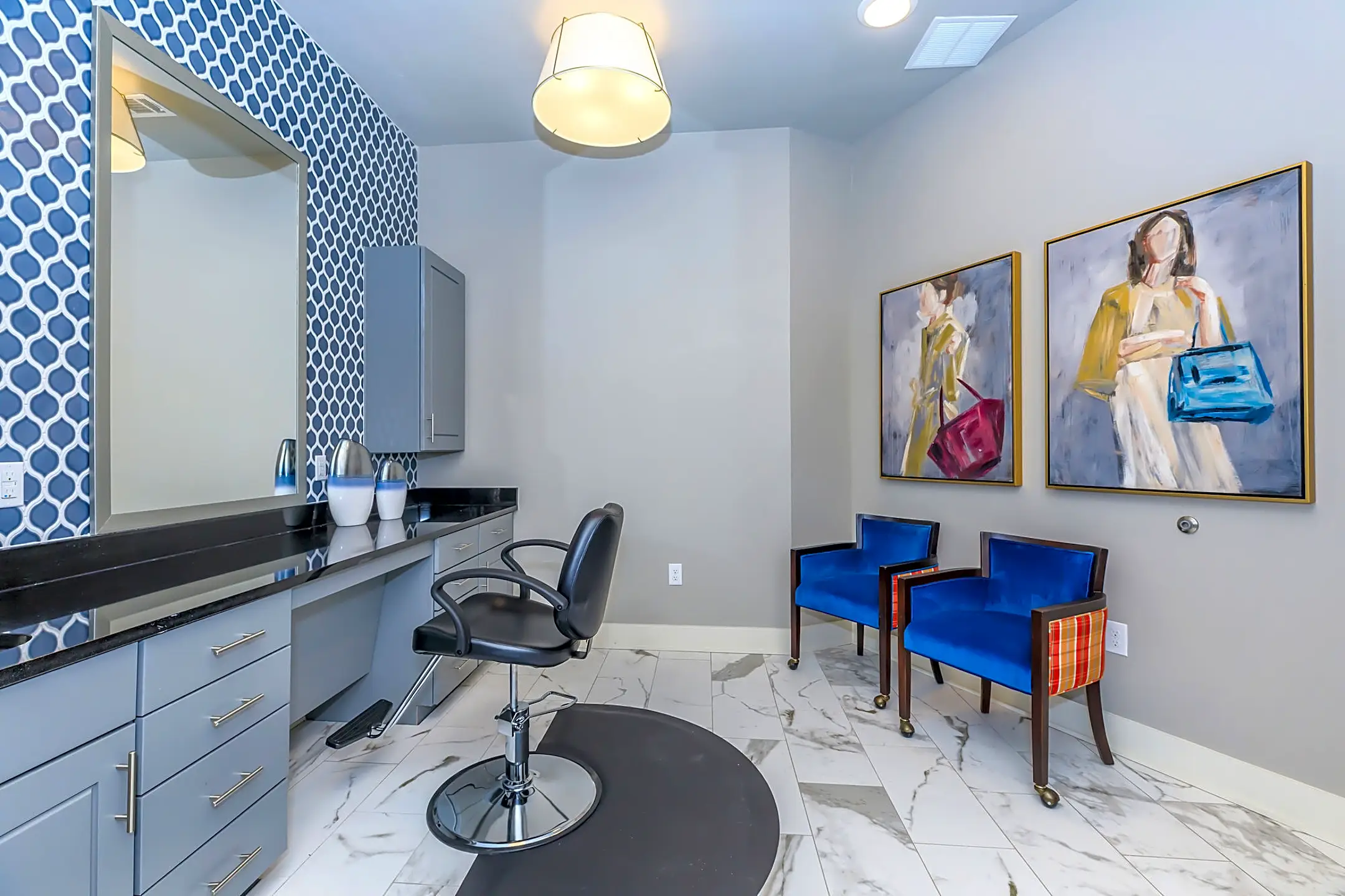 The Retreat At Barbers Hill 10929 Eagle Dr Mont Belvieu, TX