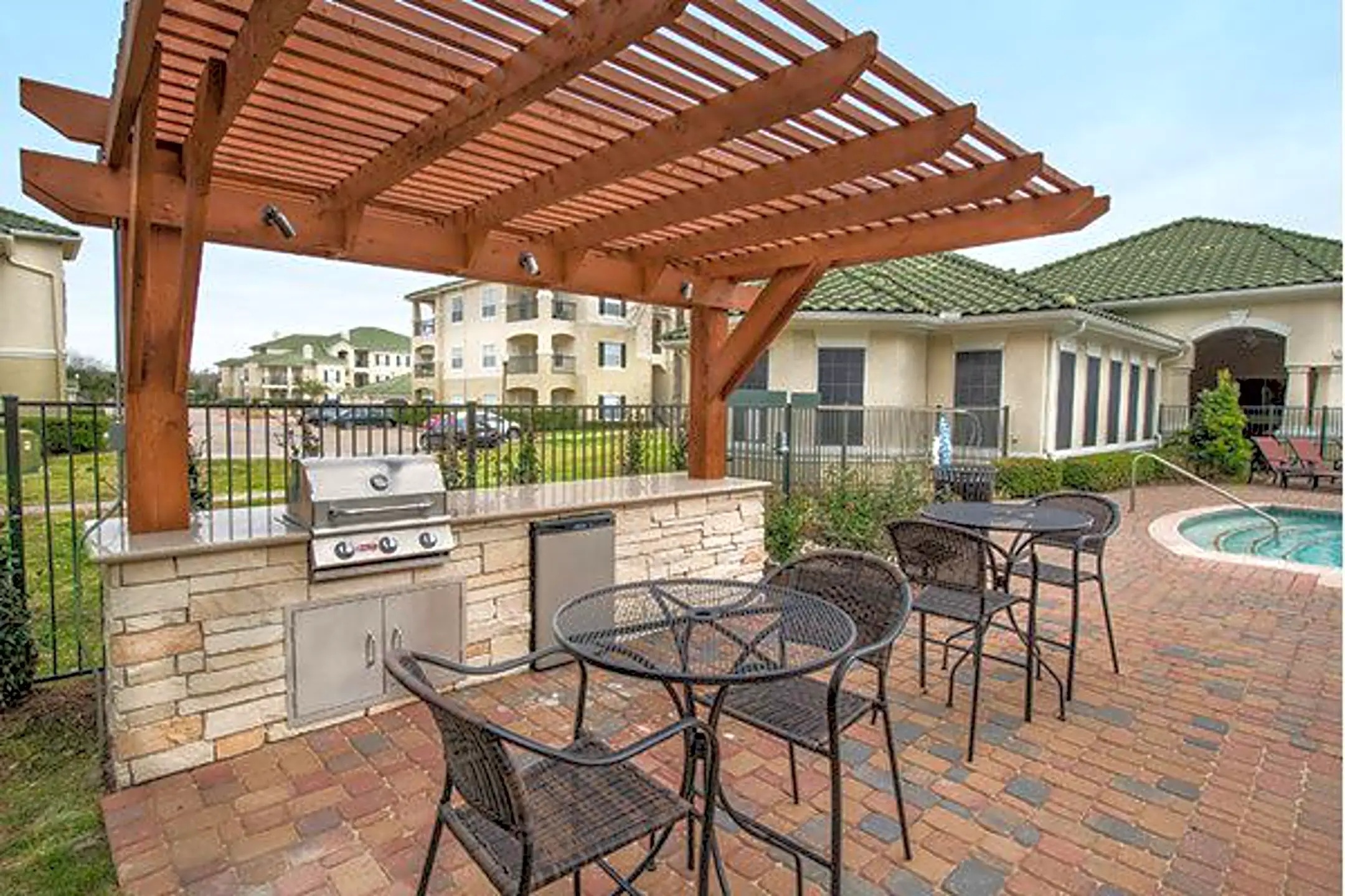 Sierra Creek Apartment Homes 2301 Sierra Hwy Rosamond, CA