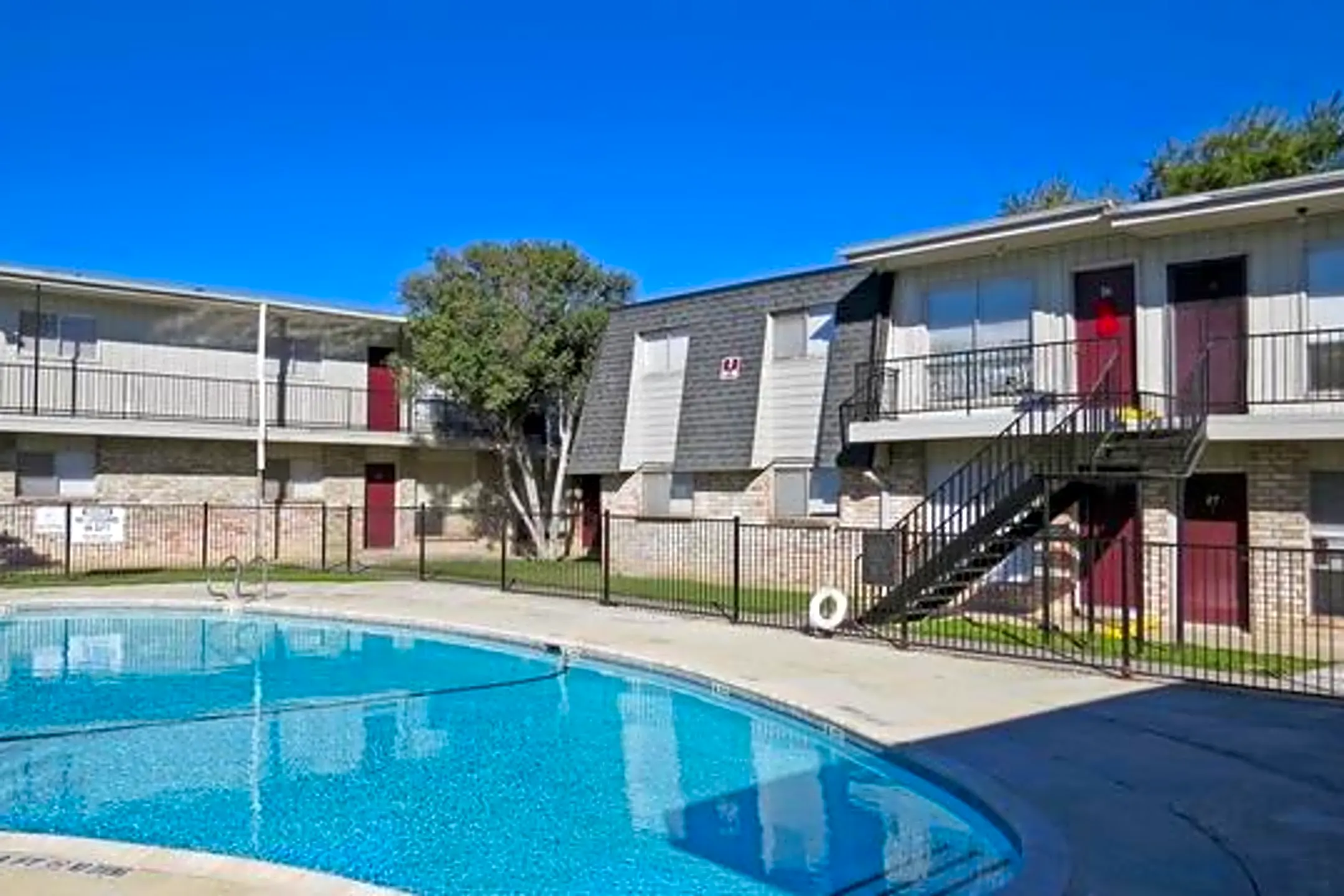 Horizon Apartments 4848 Goldfield San Antonio, TX Apartments for