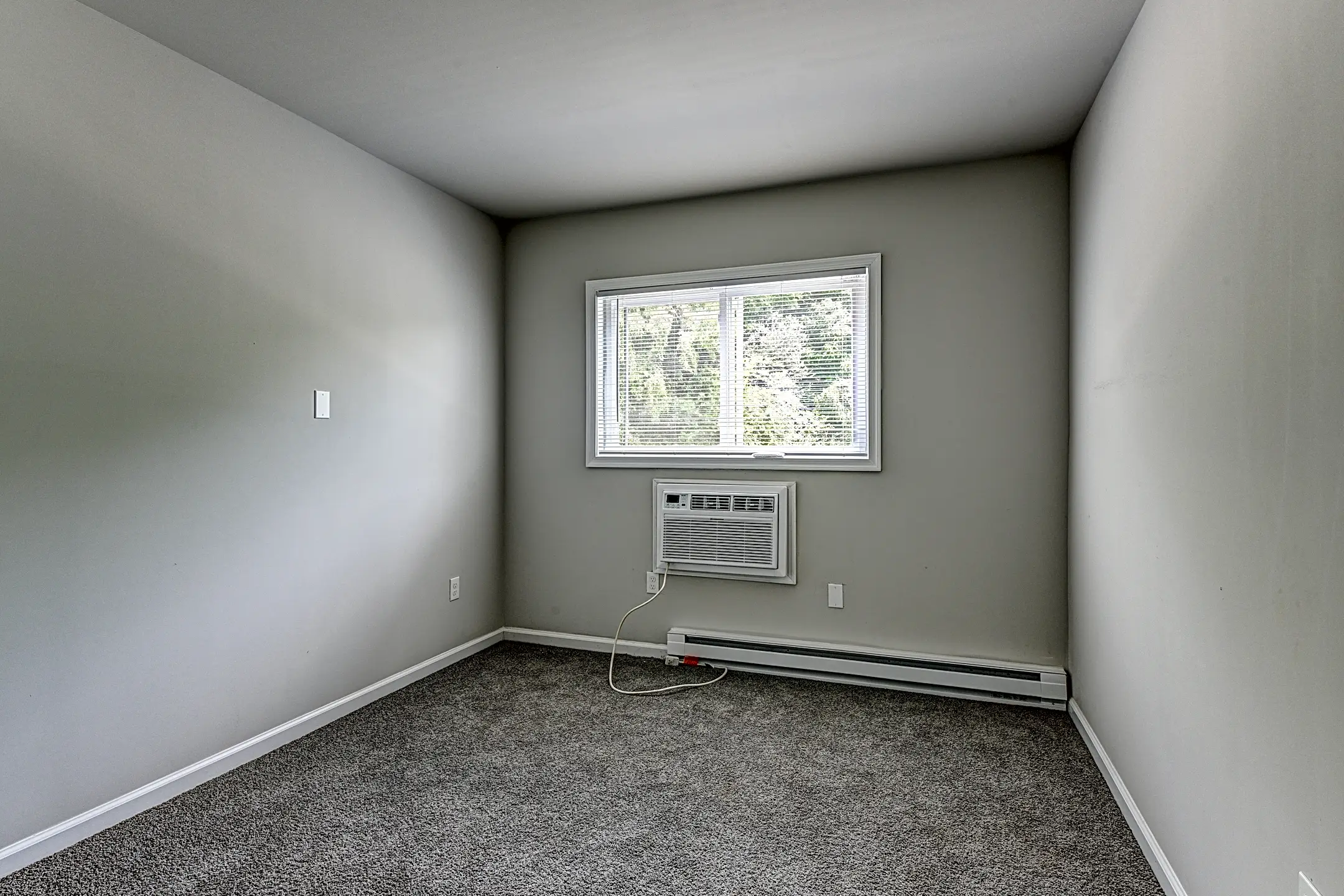 Meadowview Apartments. Pennsville, NJ 08070