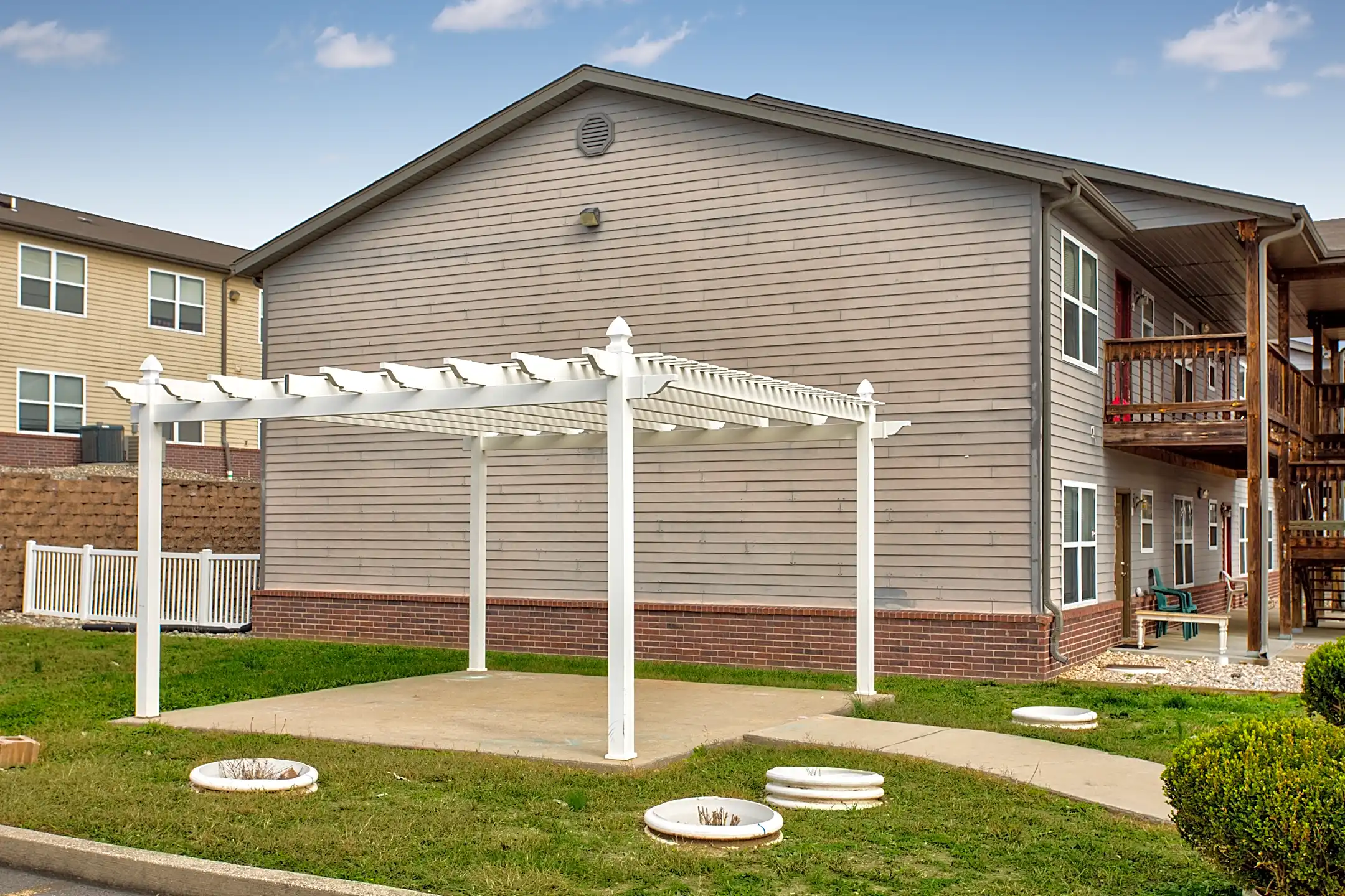 Ridgecrest Apartments 211 Olympus Dr Branson, MO Apartments for