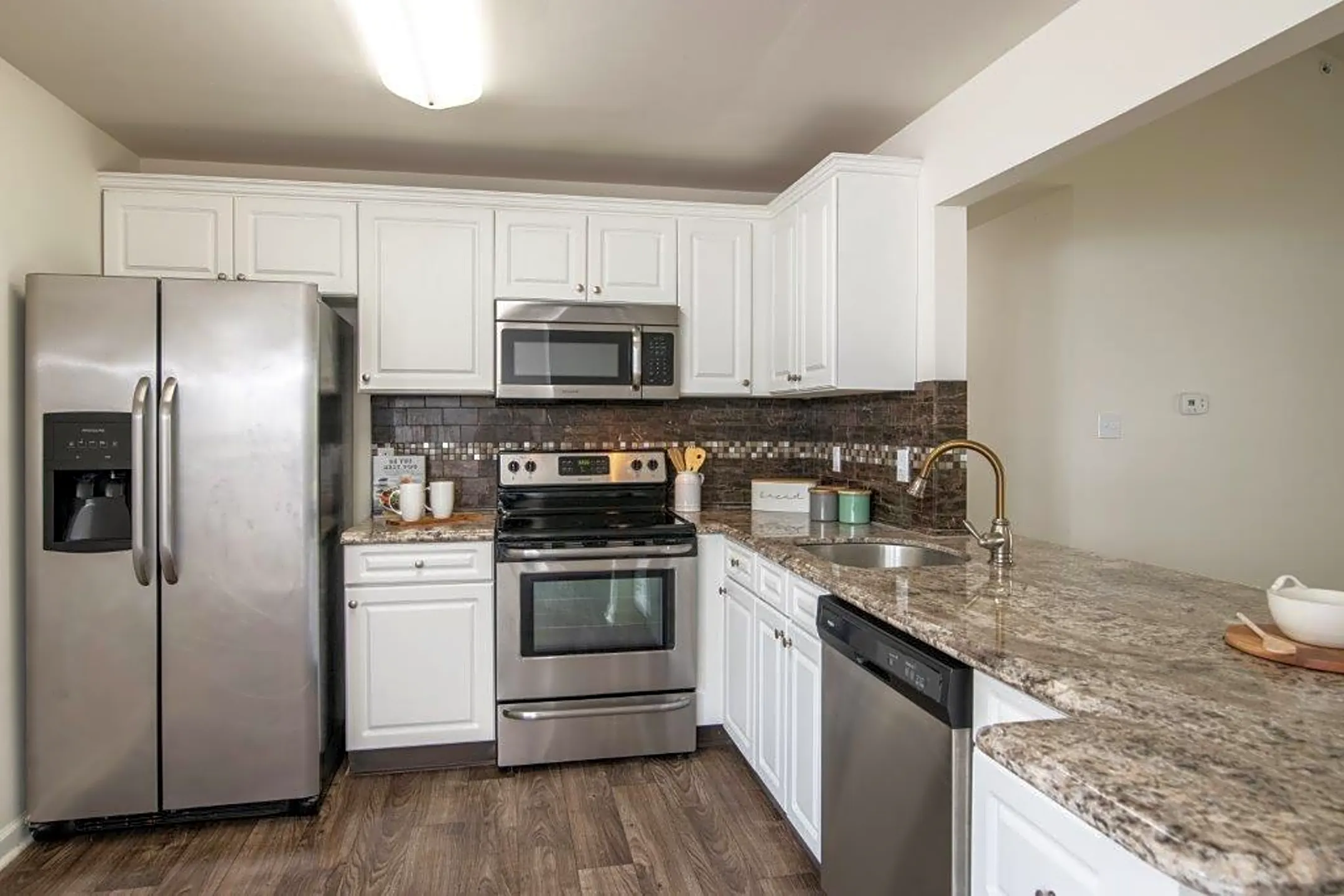 Kitchen - Abrams Run Apartment Homes - King of Prussia, PA