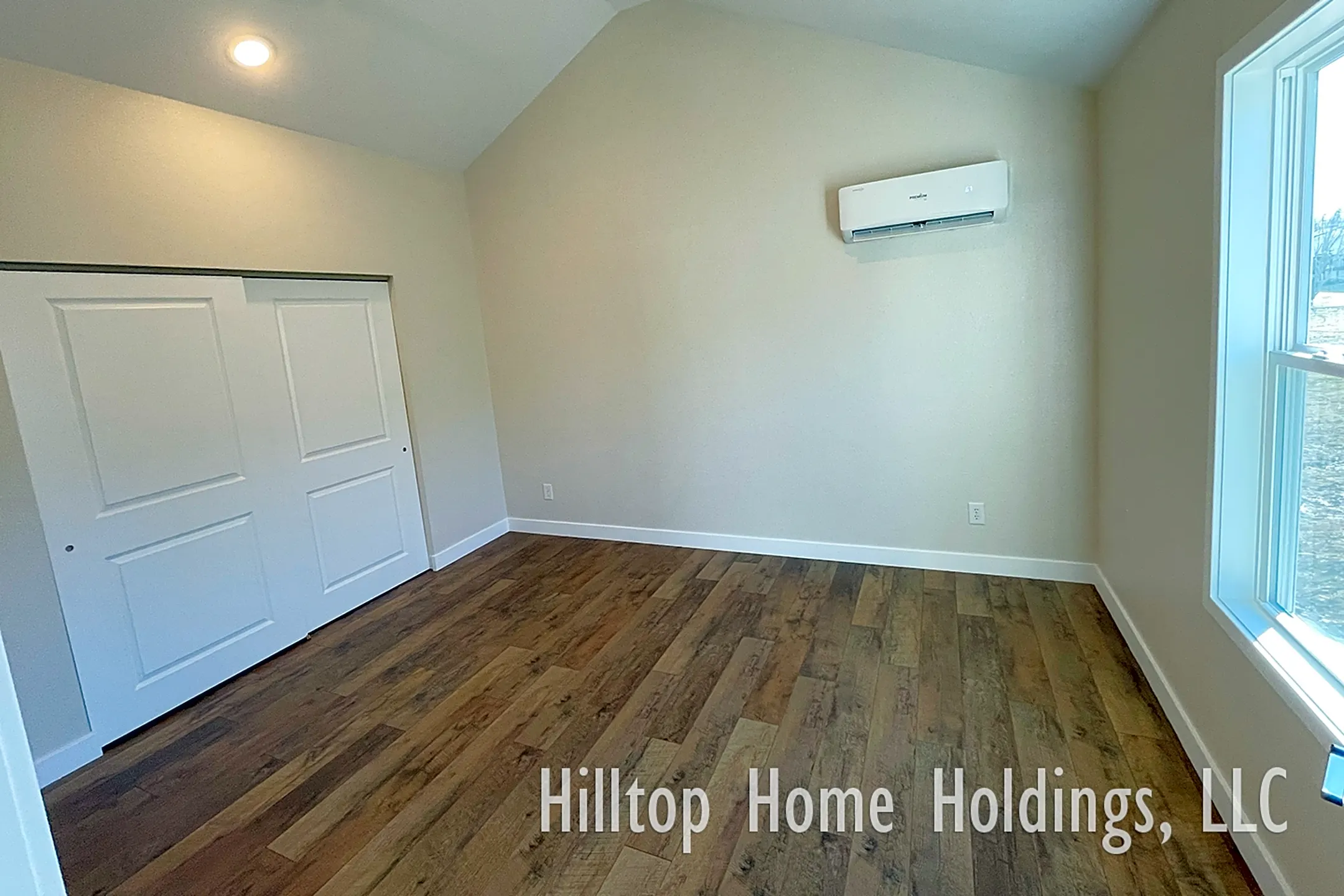 53 Hilltop Rd Houses Eldon, MO 65026