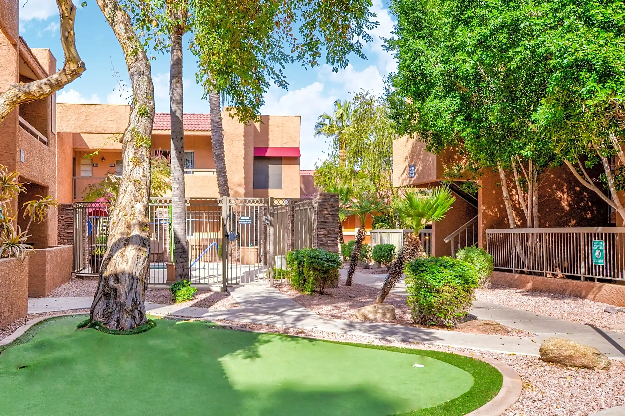 Biltmore Promenade Apartments