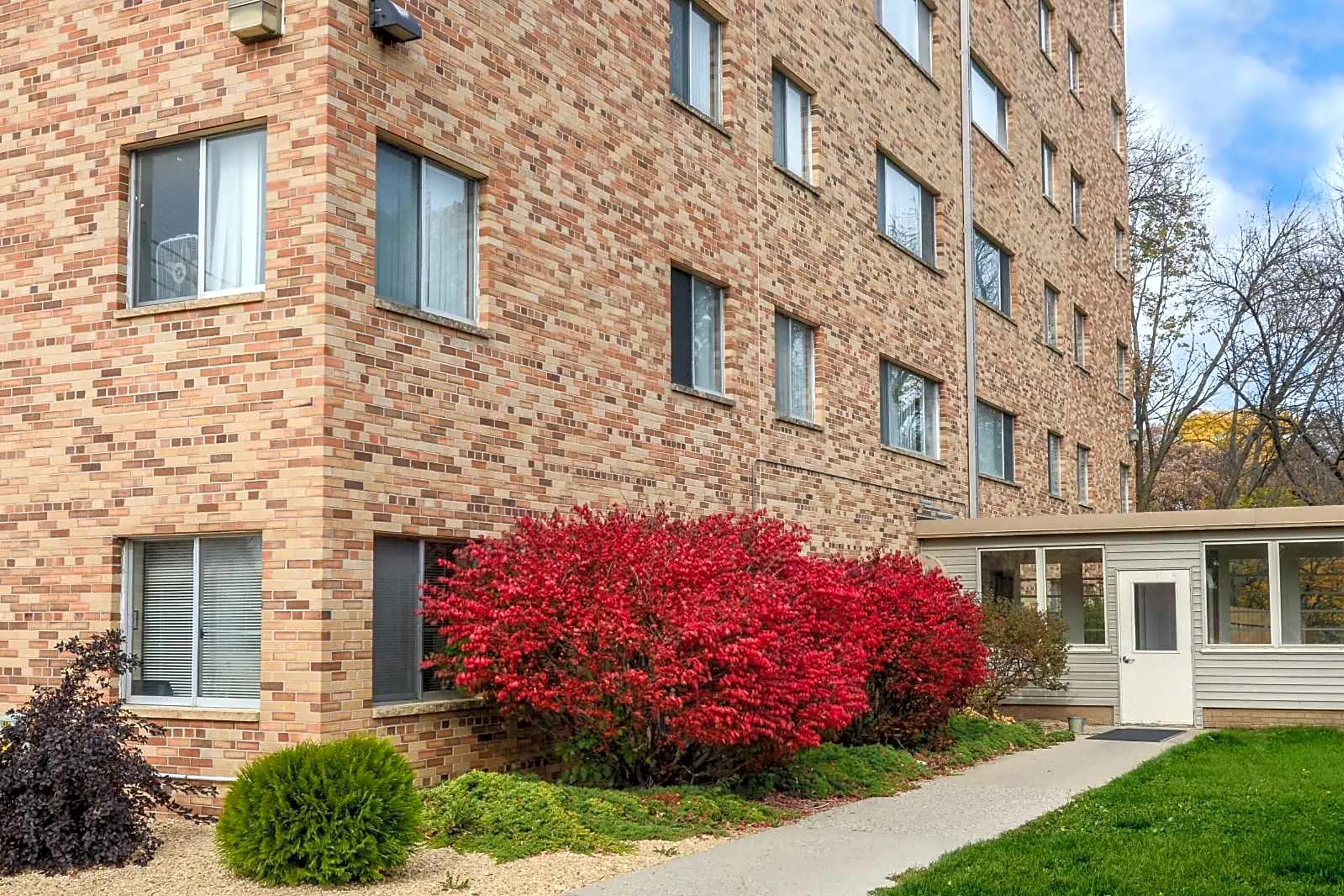 Mankato Tower Apartments 115 Echo St Mankato, MN Apartments for