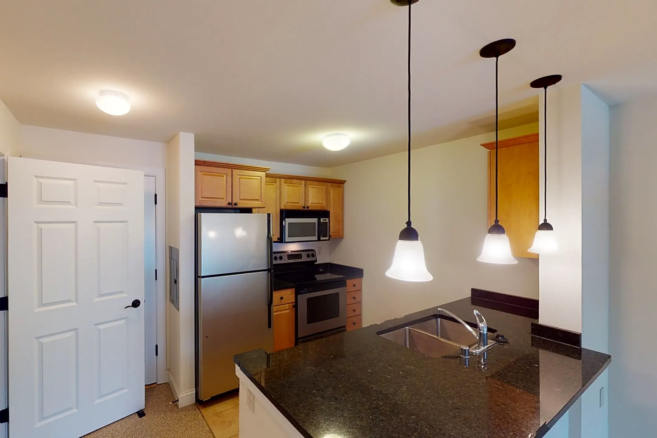 402 Genesee Street 402 Genesee Street unit 305 Delafield, WI Houses