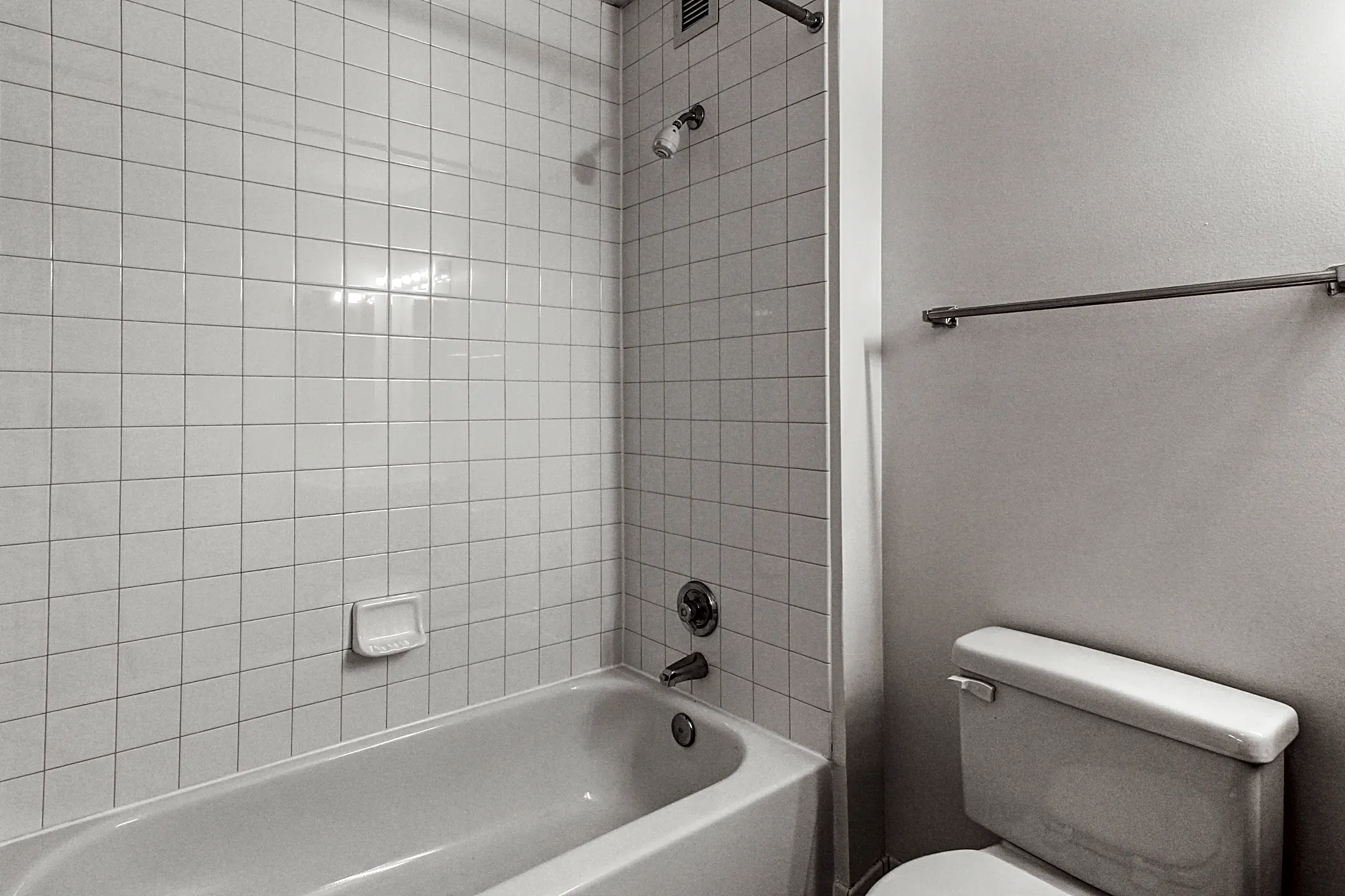 Bathroom - Oak Hill Apartments - Pittsburgh, PA
