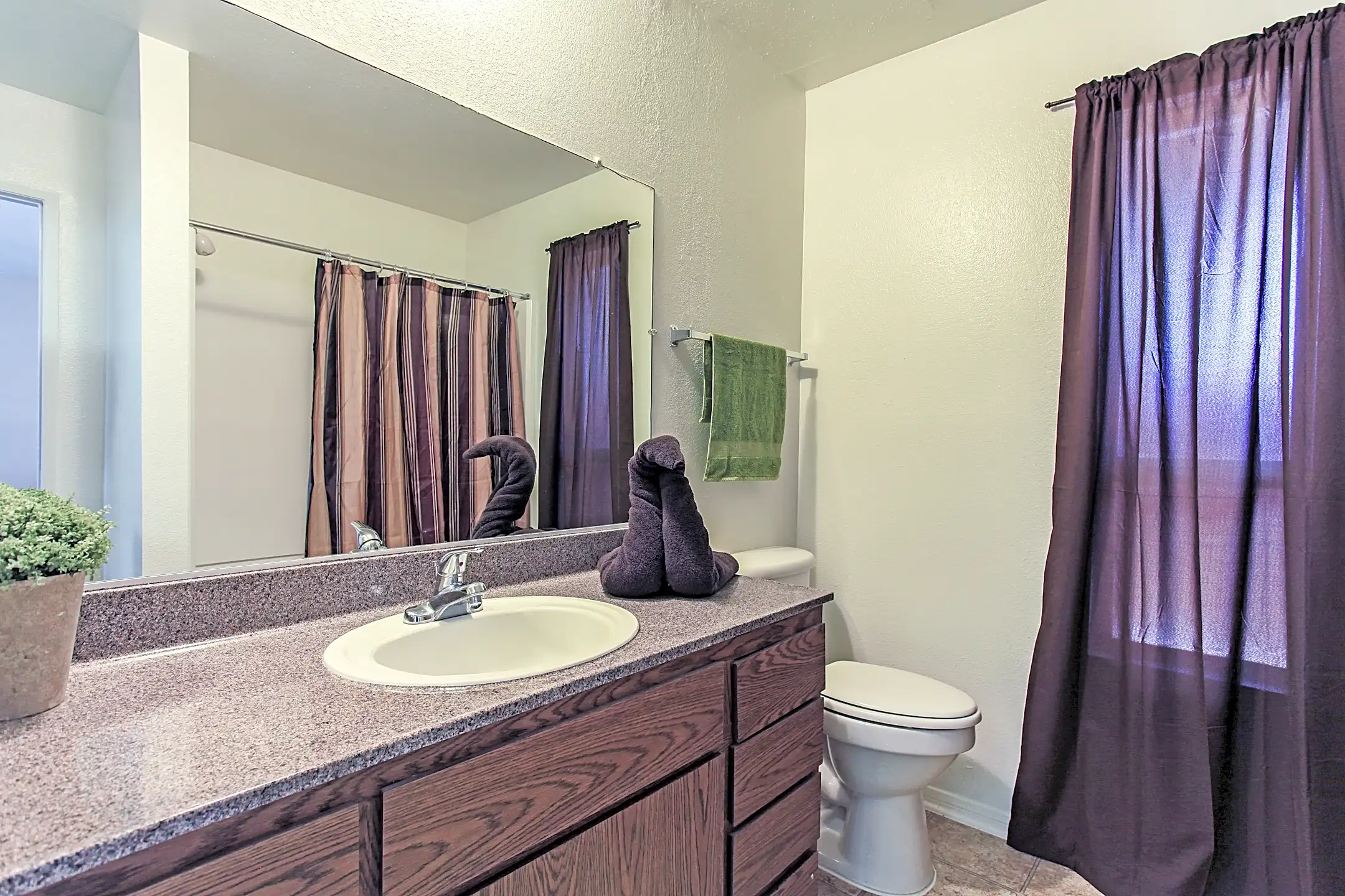 Sunrise Vista Apartments 755 E Virginia Way Barstow, CA Apartments