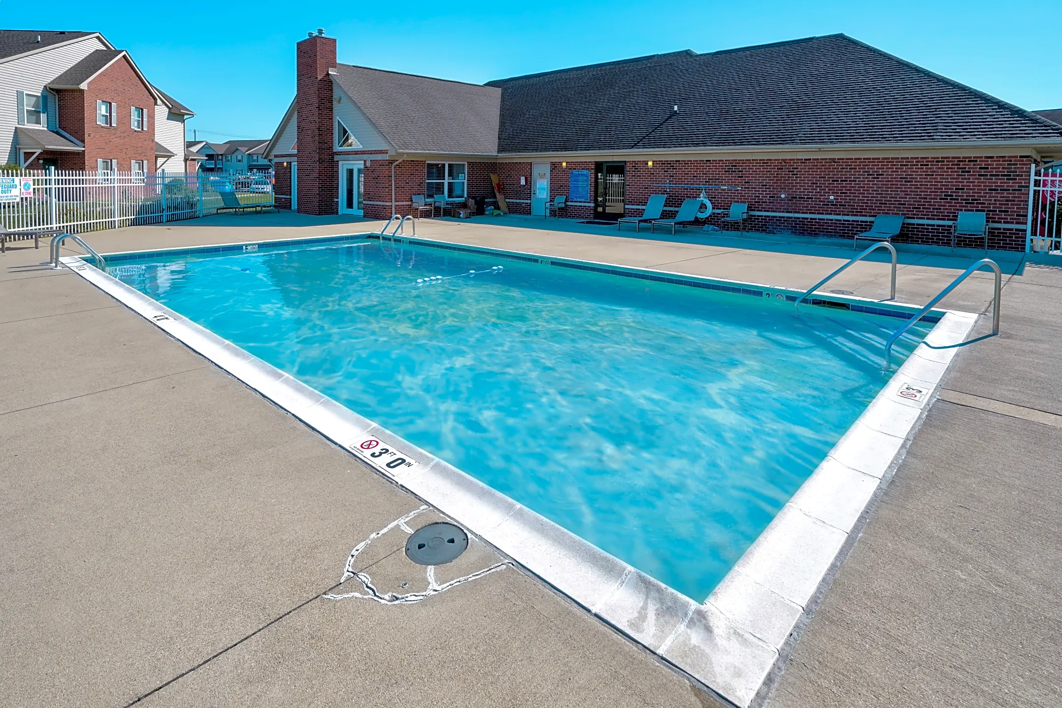 Waters Edge Apartments Columbus Indiana