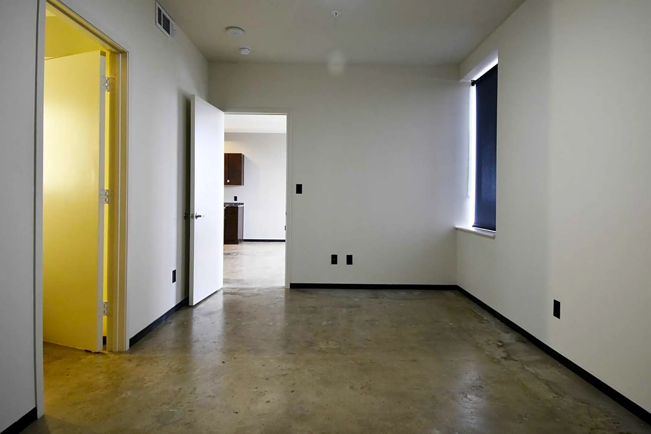 Bedroom - Lone Star Gas Lofts - Dallas, TX