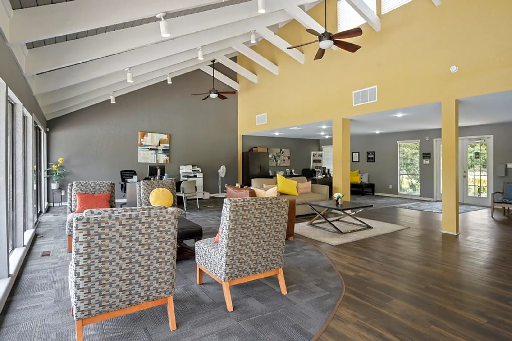 Arcadia at Overland Park 8400 W 108th Ter Overland Park, KS