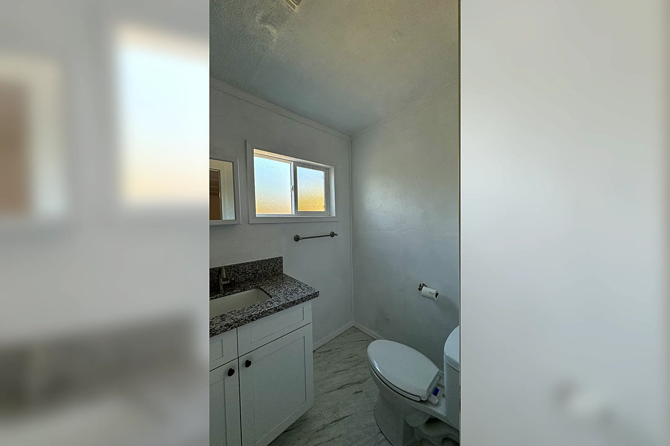 579 E Naranjo Blvd 579 E Naranjo Blvd unit 2 Woodlake, CA