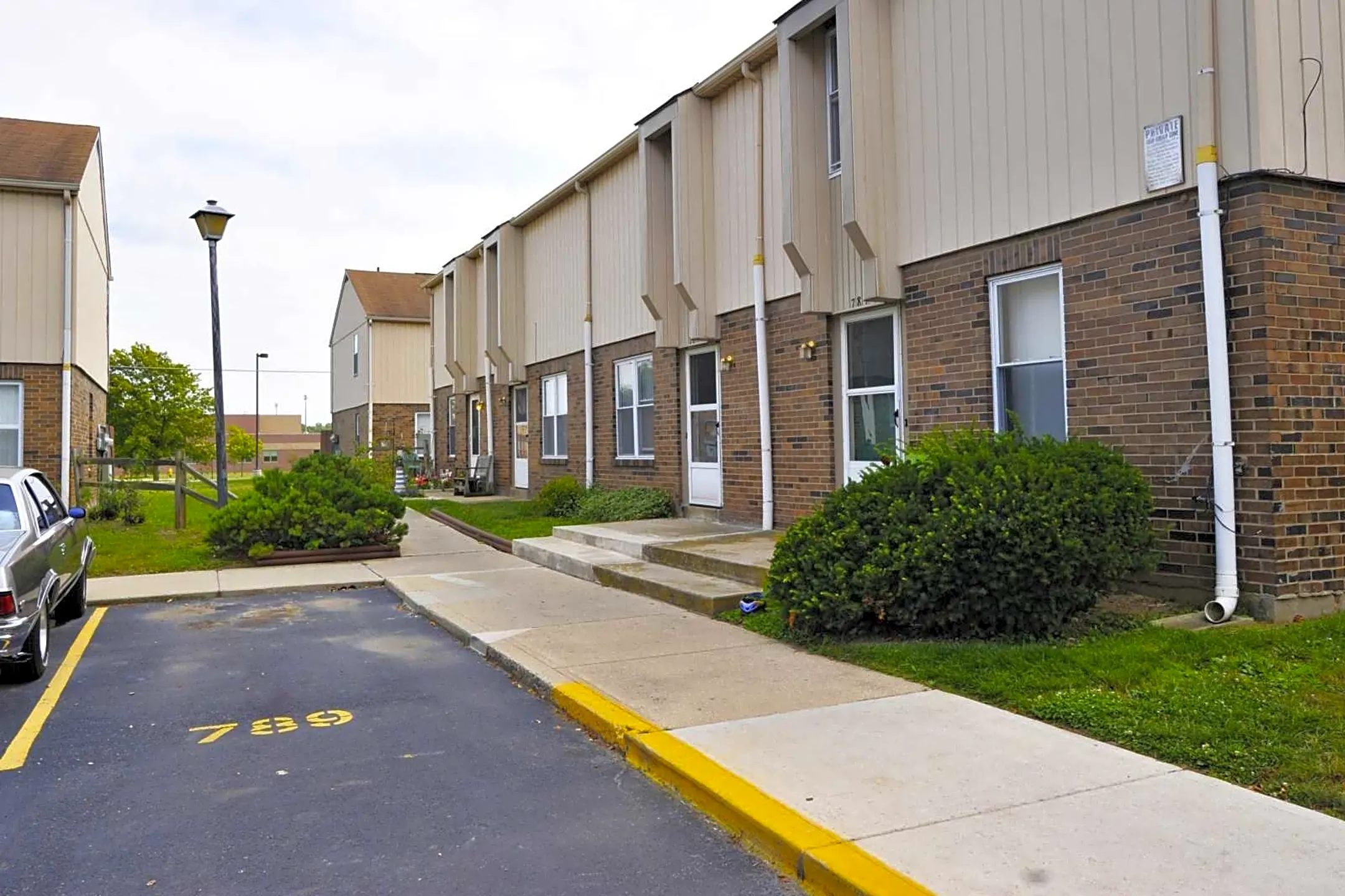 Westchester Apartments - 809 Dozer Dr | West Jefferson, OH for Rent | Rent.