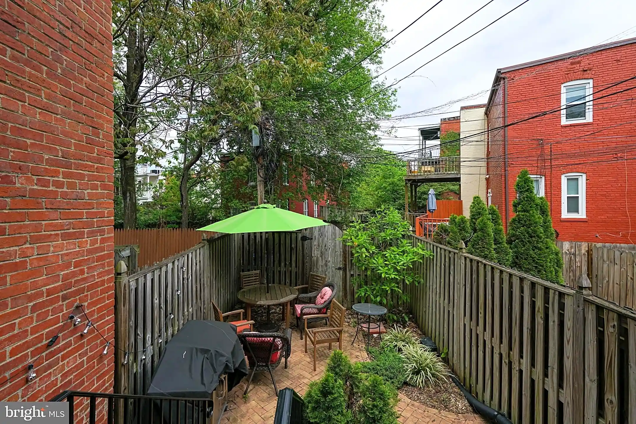 Patio / Deck - 728 Maryland Ave NE - Washington, DC