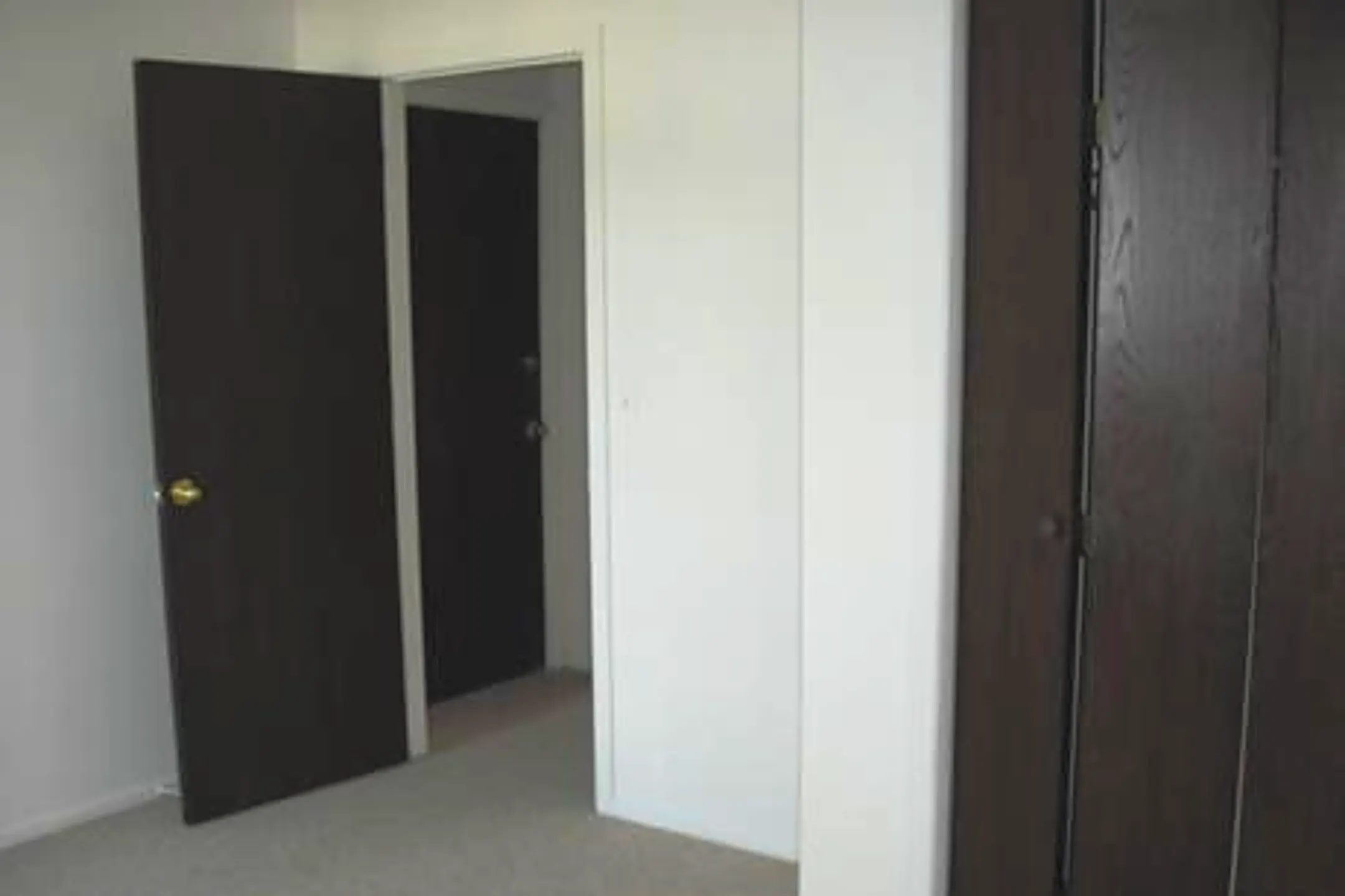 Regency Ridge 918964 Woodtick Road Waterbury, CT Apartments for