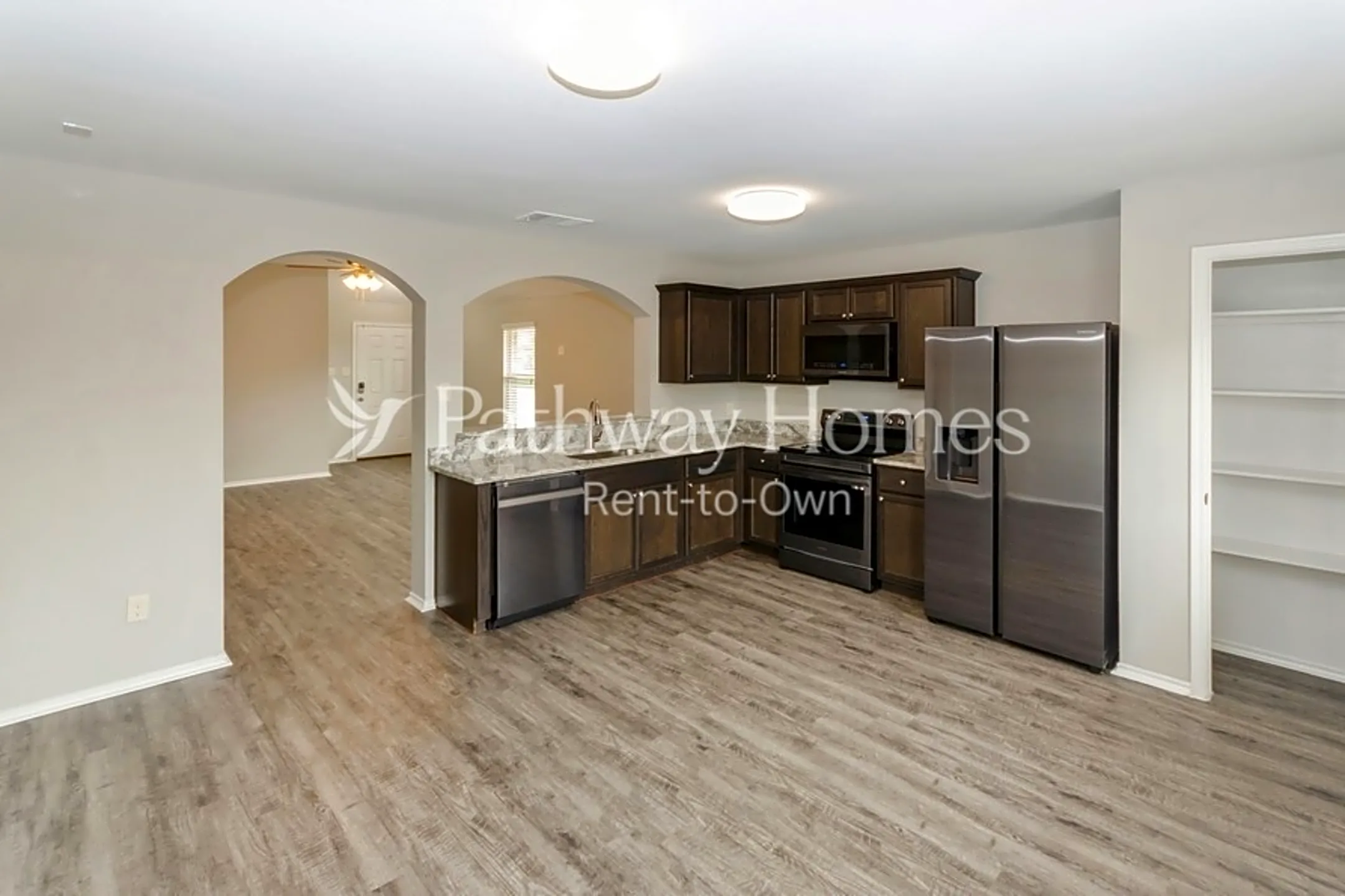 Kitchen - 206 Gallop Court - Waxahachie, TX