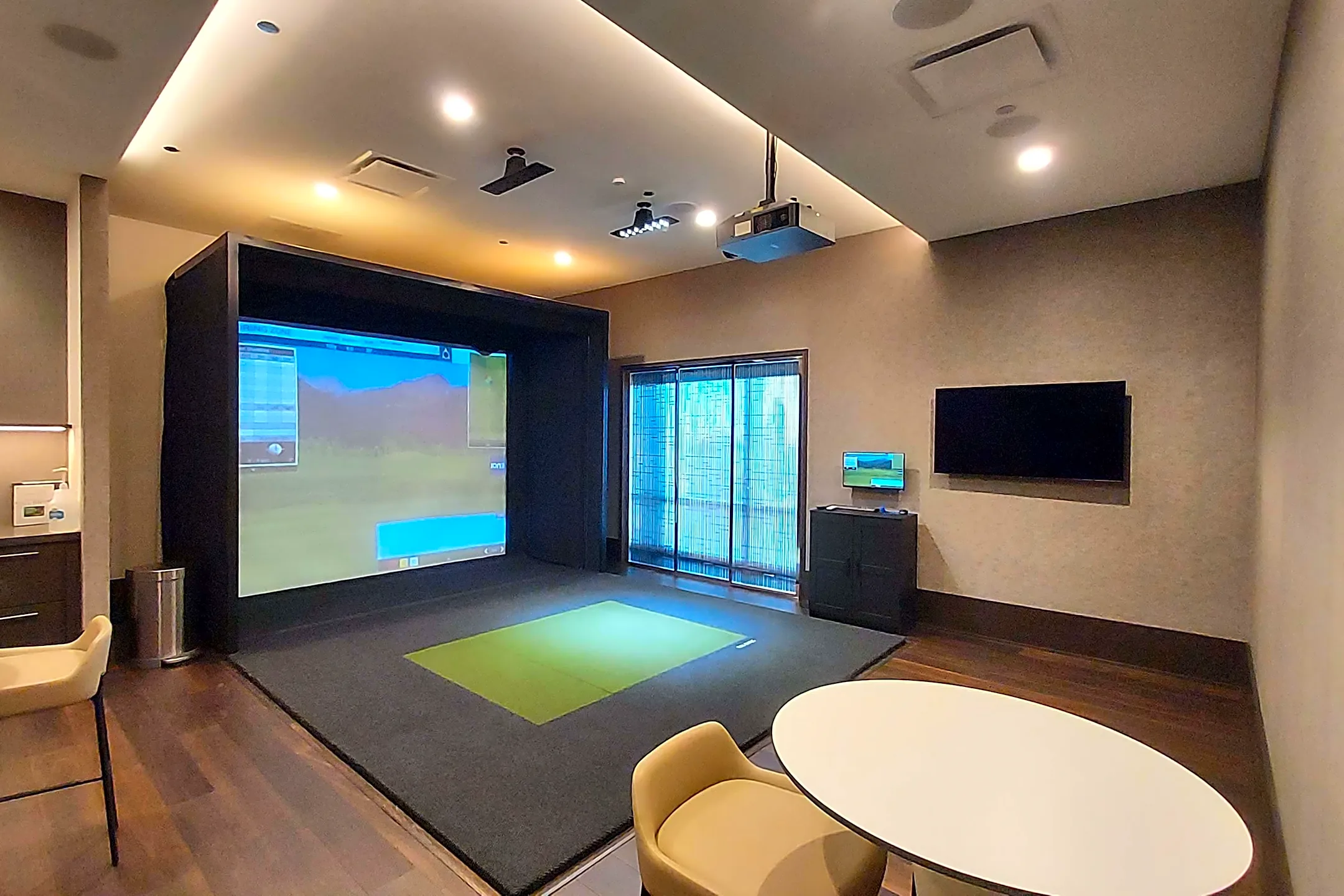 Living Room - 363 East Wacker Drive - Chicago, IL