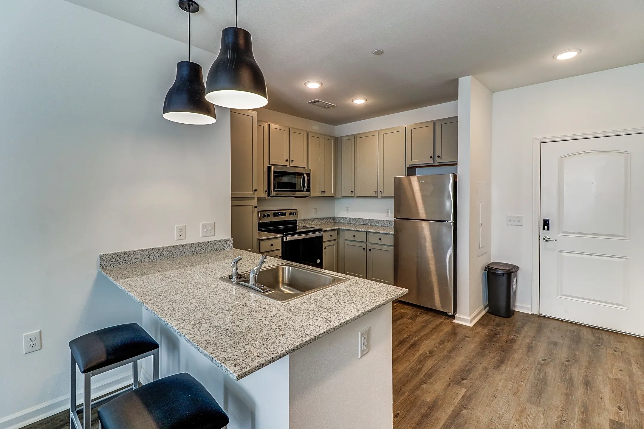 Flagship Kerns Knoxville, TN 37920