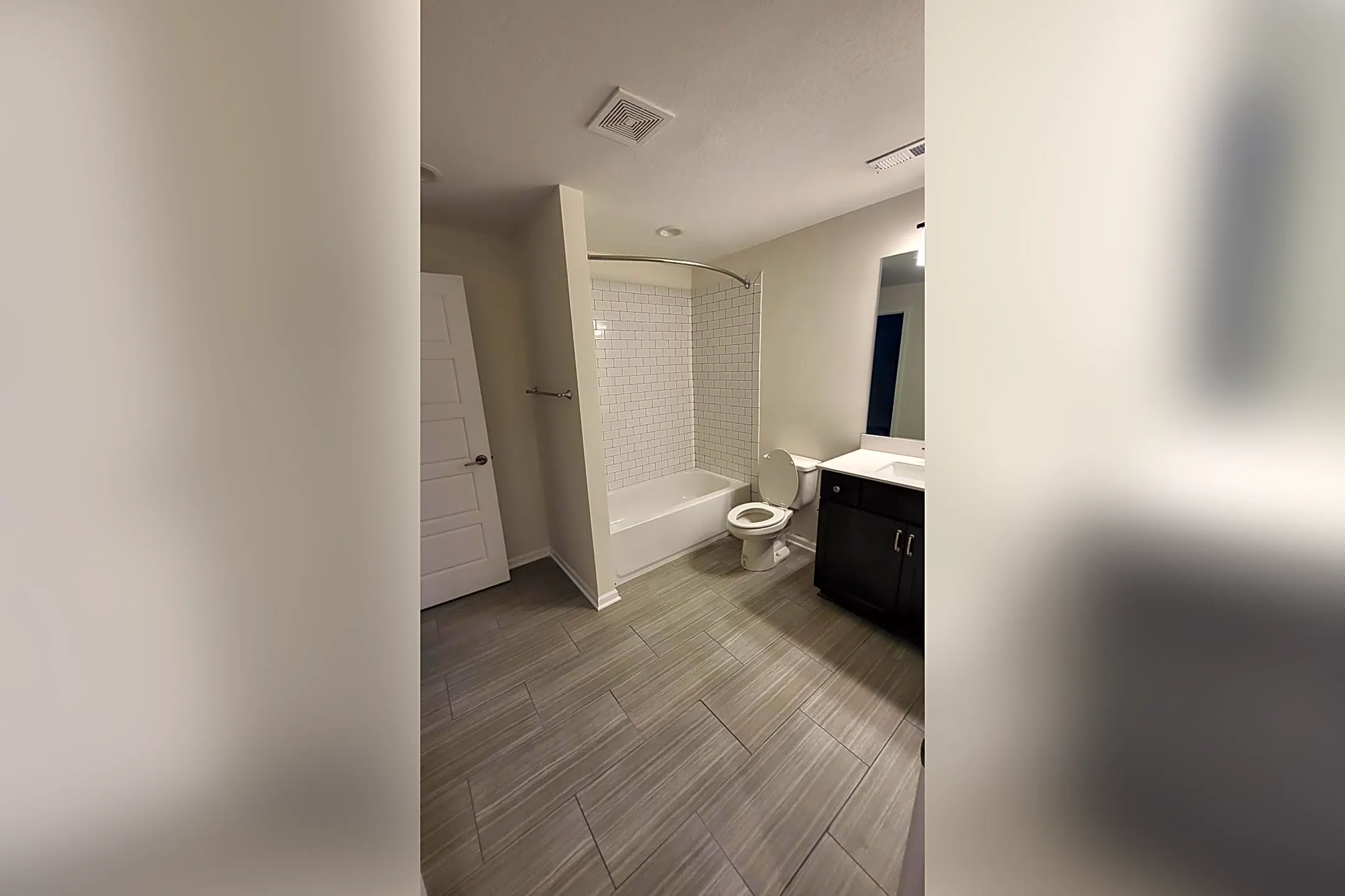 Bathroom - 15800 Riley St - Overland Park, KS