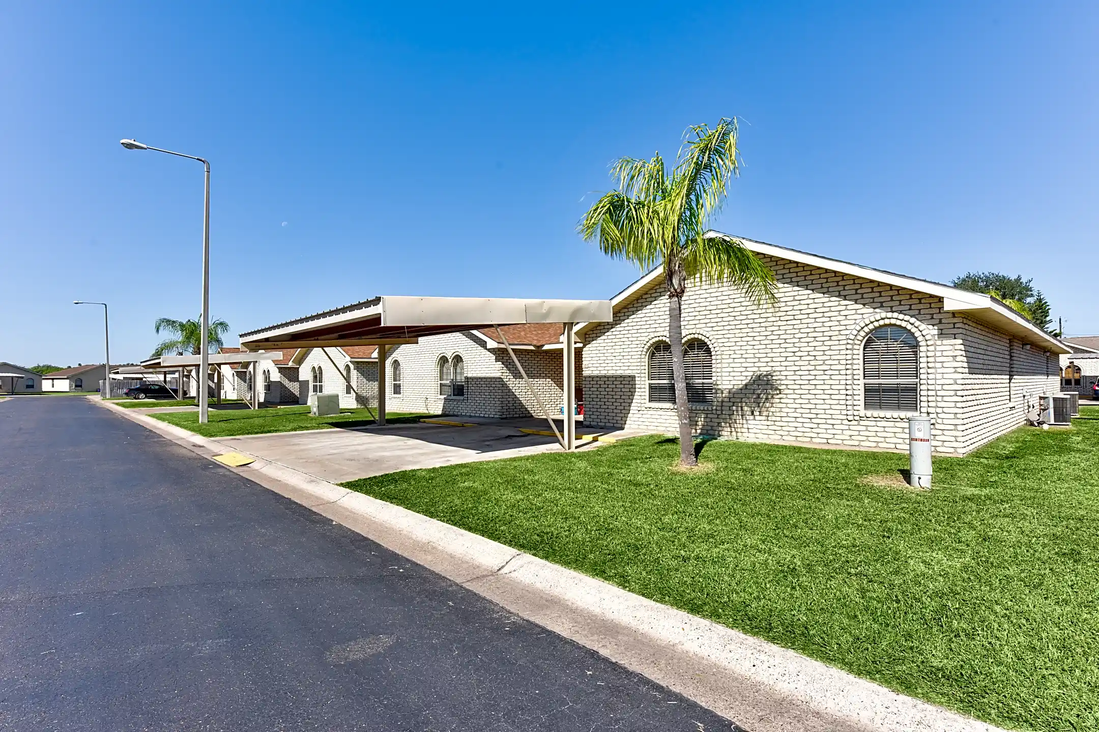 Sangria Sunset 1602 S Airport Dr Weslaco, TX Apartments for Rent