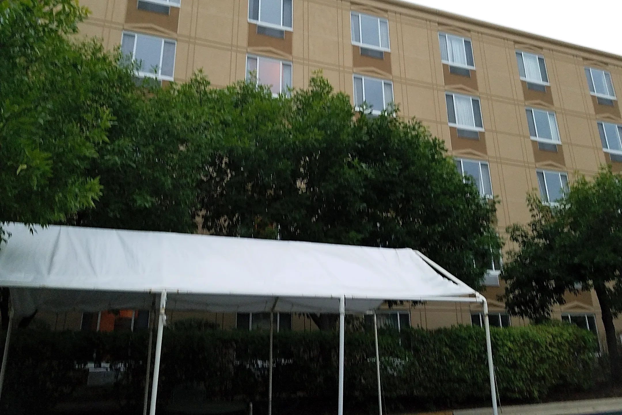 Asbury Court 1750 Elmhurst Rd Des Plaines IL Apartments for Rent