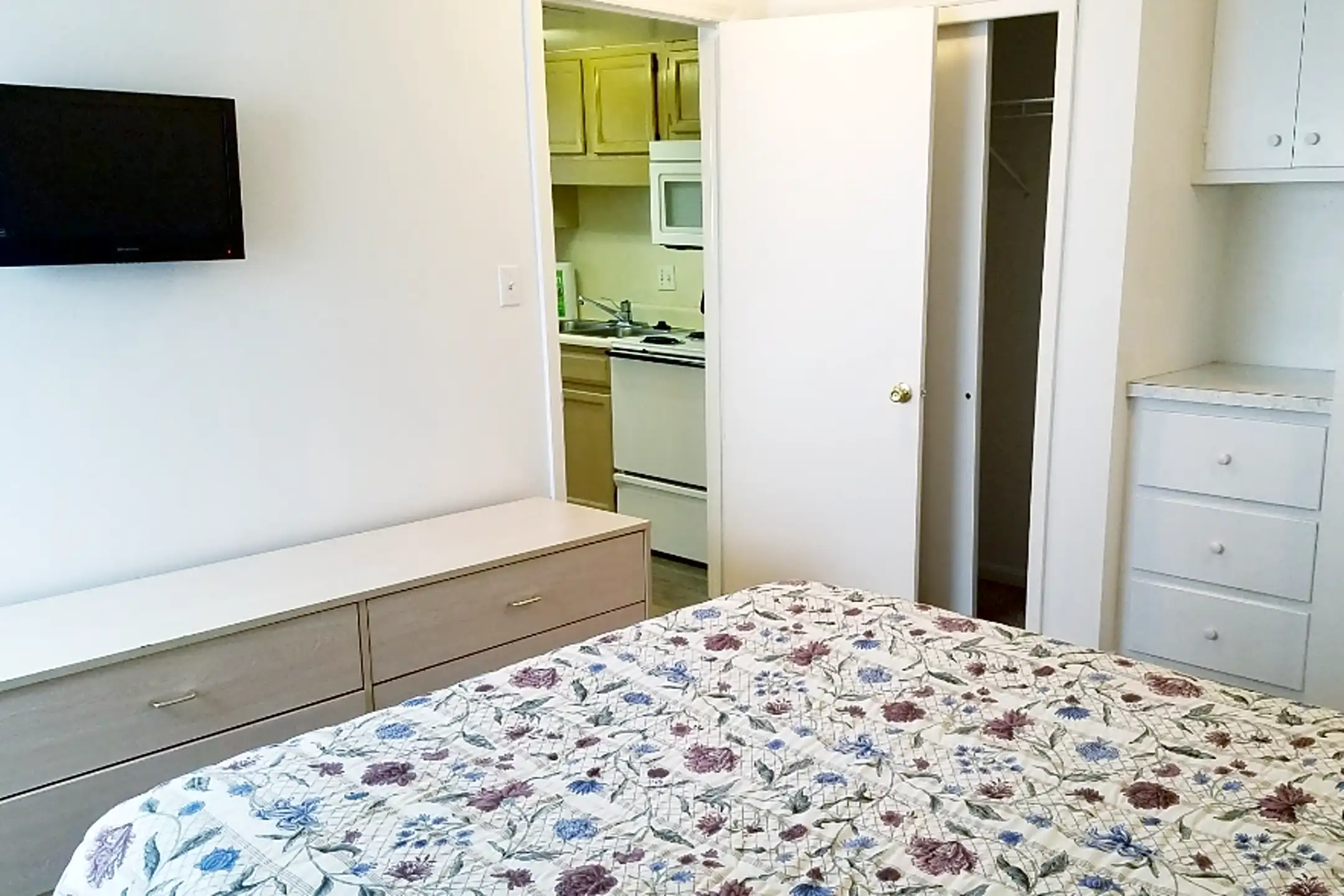 Fielding Court 3 Brentwood Dr Evansville, IN Apartments for Rent