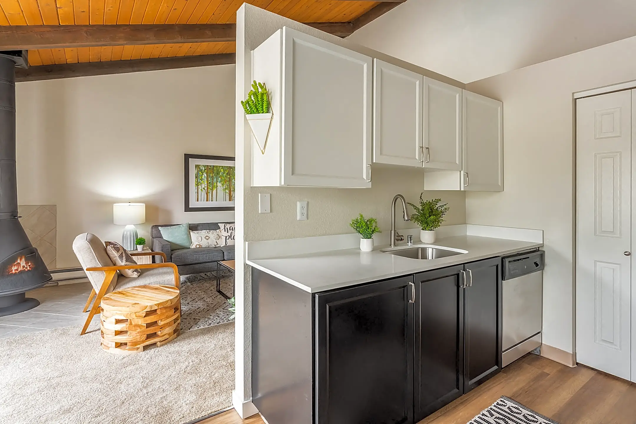 Timbers at Kenmore Apartments Kenmore, WA 98028