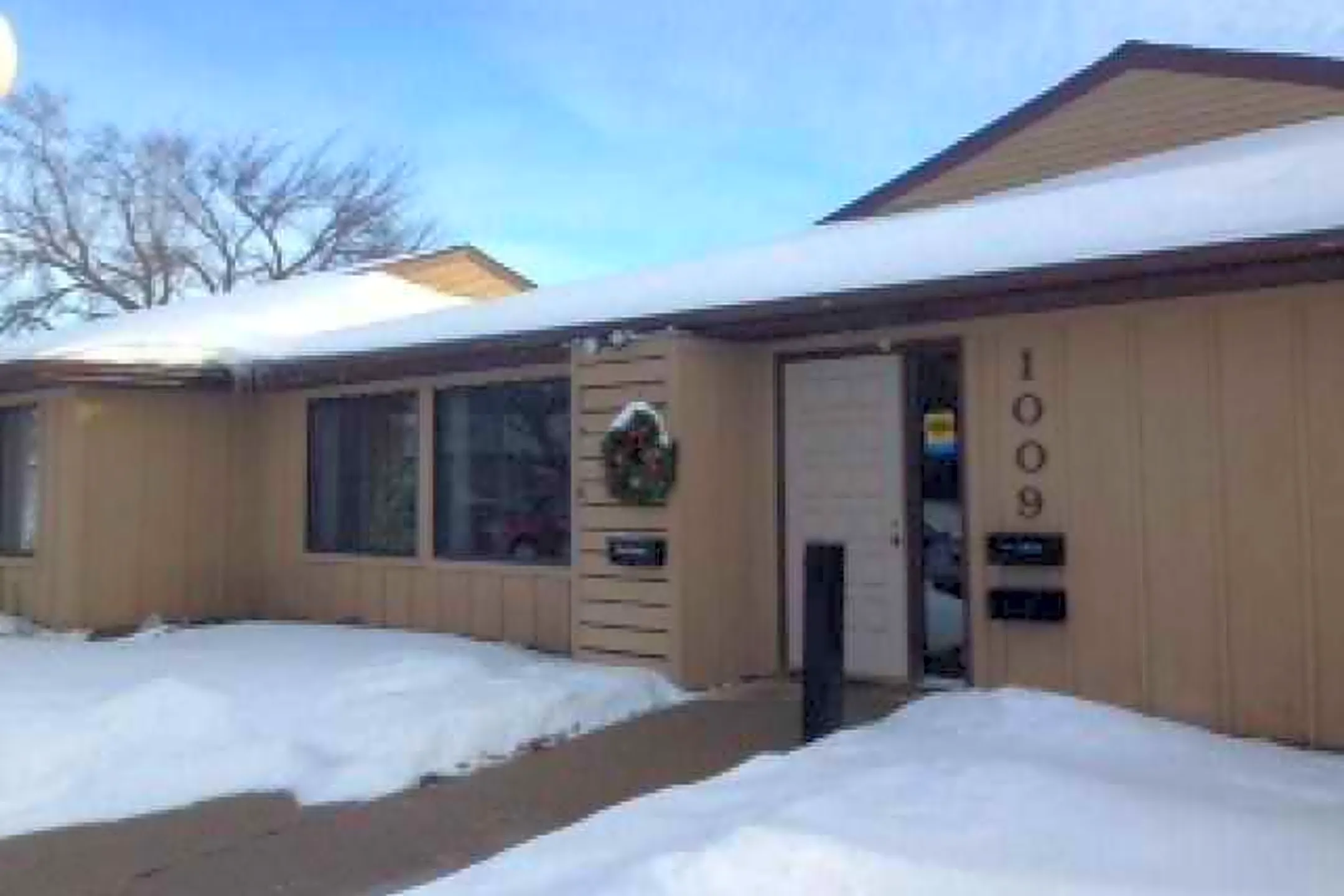 South Oaks-Webster Manor - Lisbon, ND