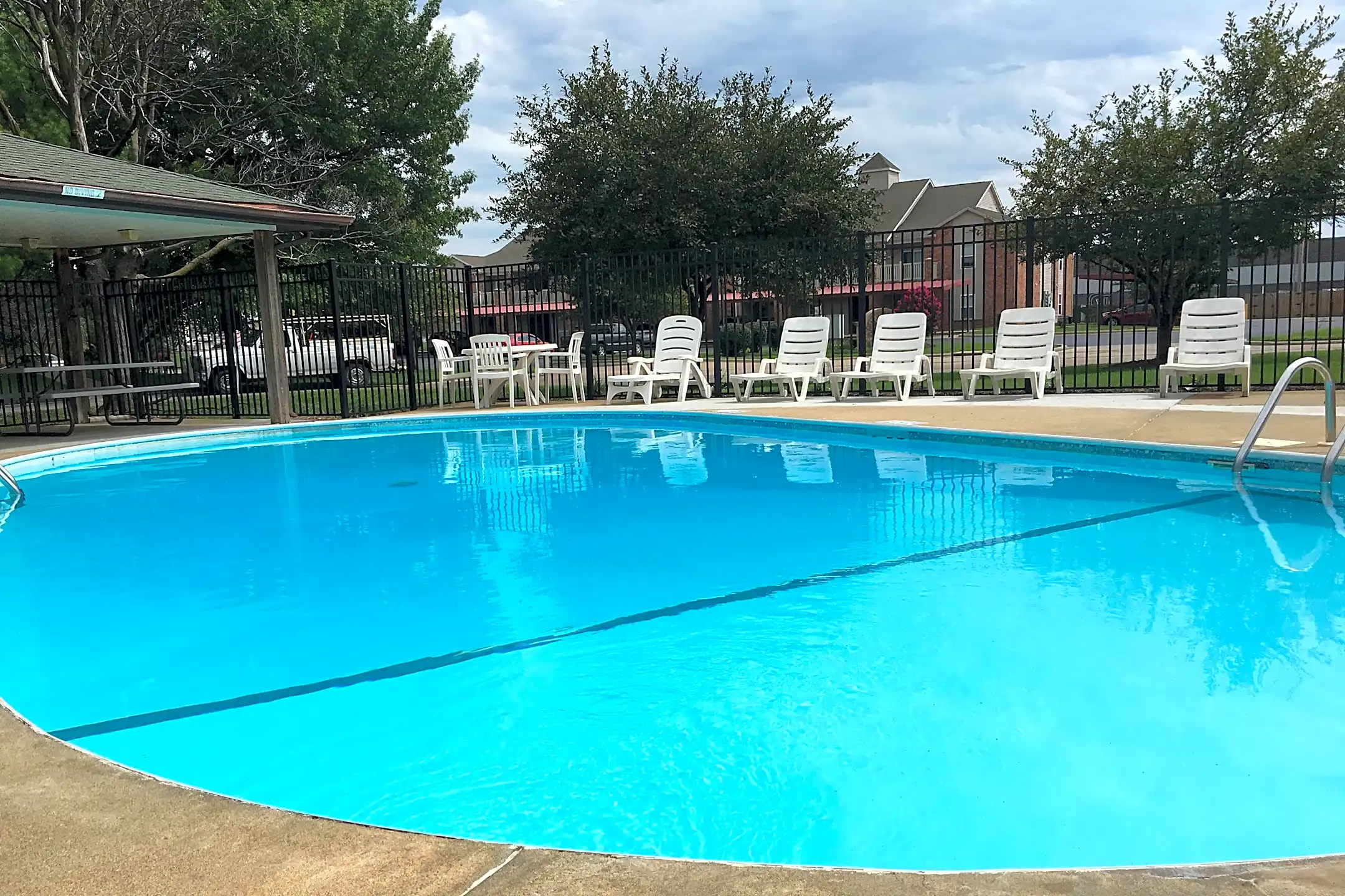 Gazebo Townhouses & Apartments 1251 East Guinevere Street