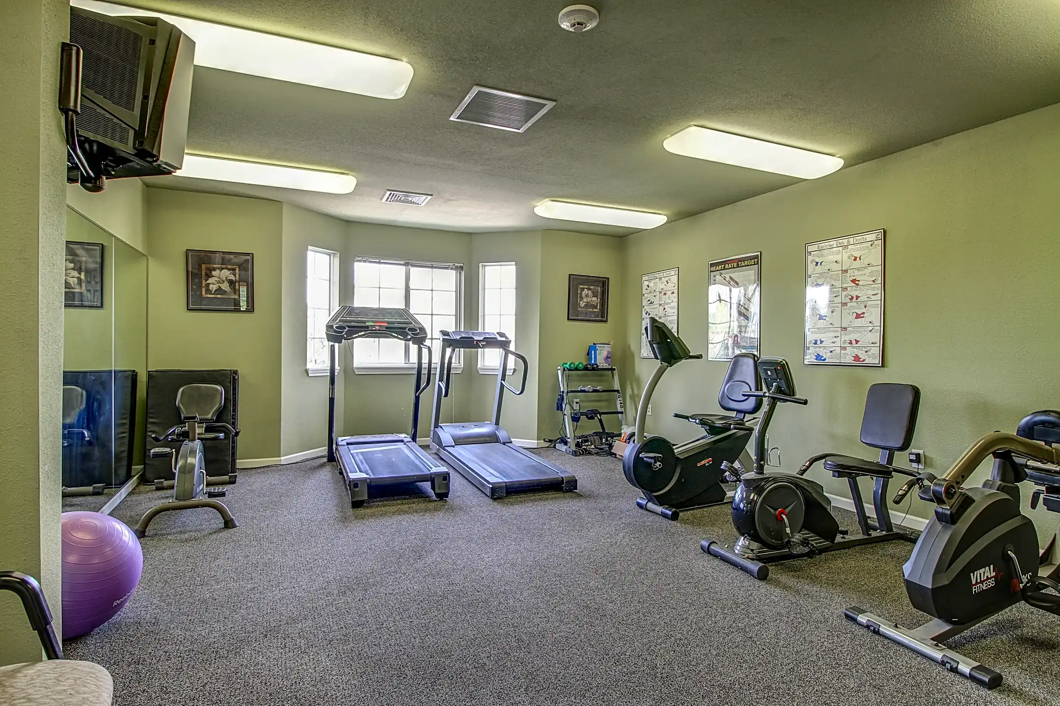 Emerald Park & Emerald Woods Senior Apartments Plainwell, MI 49080