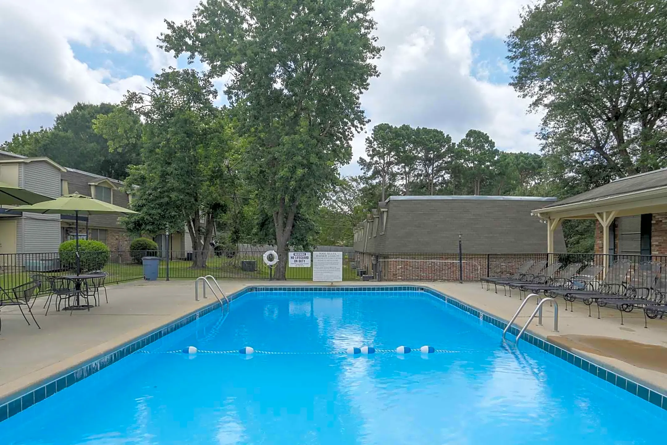 Camelot Apartments Pine Bluff