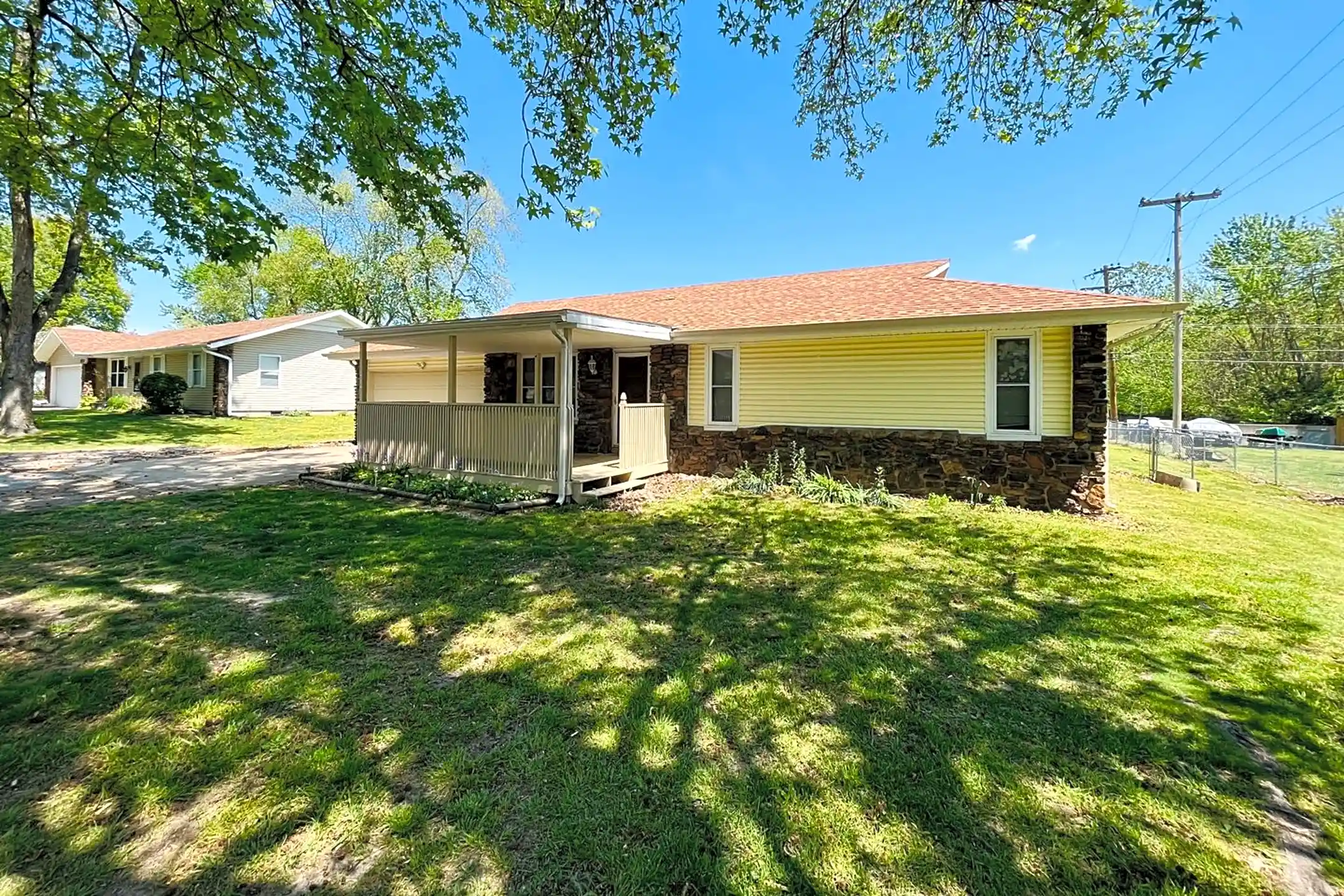 4132 S Meadowlark Dr Springfield, MO Houses for Rent Rent.