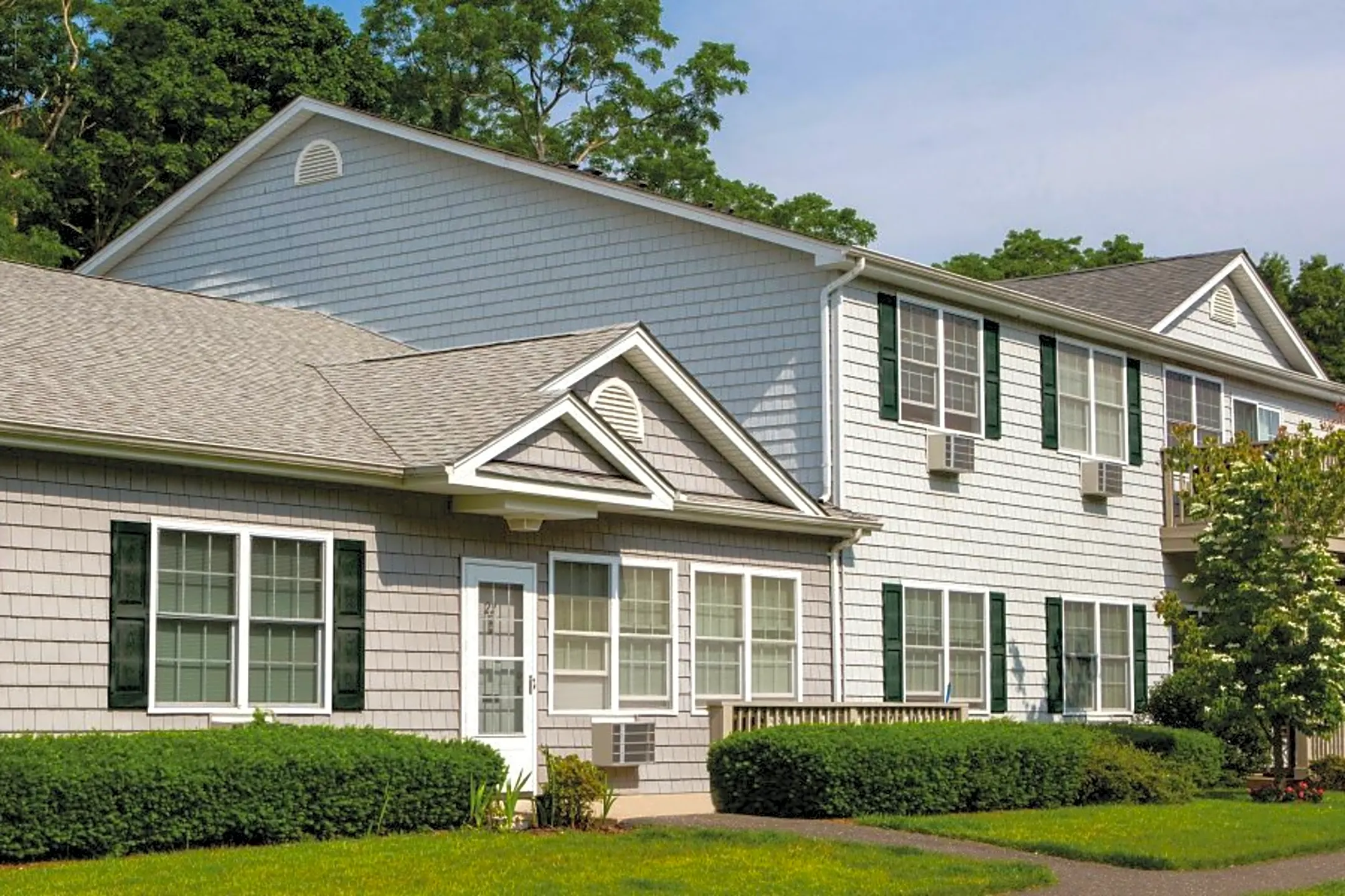 Hillcrest Village NY 865 Broadview Ave Holbrook, NY Apartments for Rent Rent.