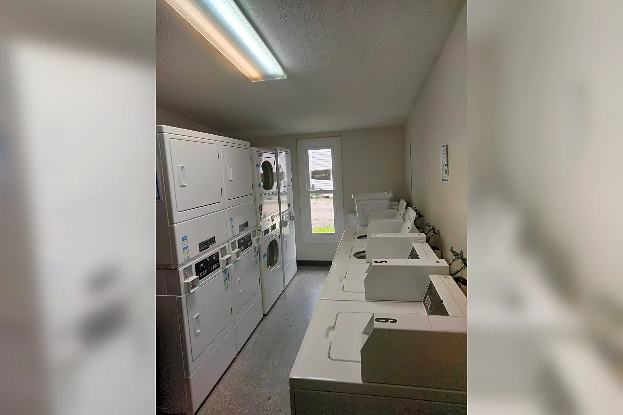 Cedars Property Group 1010 W Bethel Ave Muncie, IN Apartments for