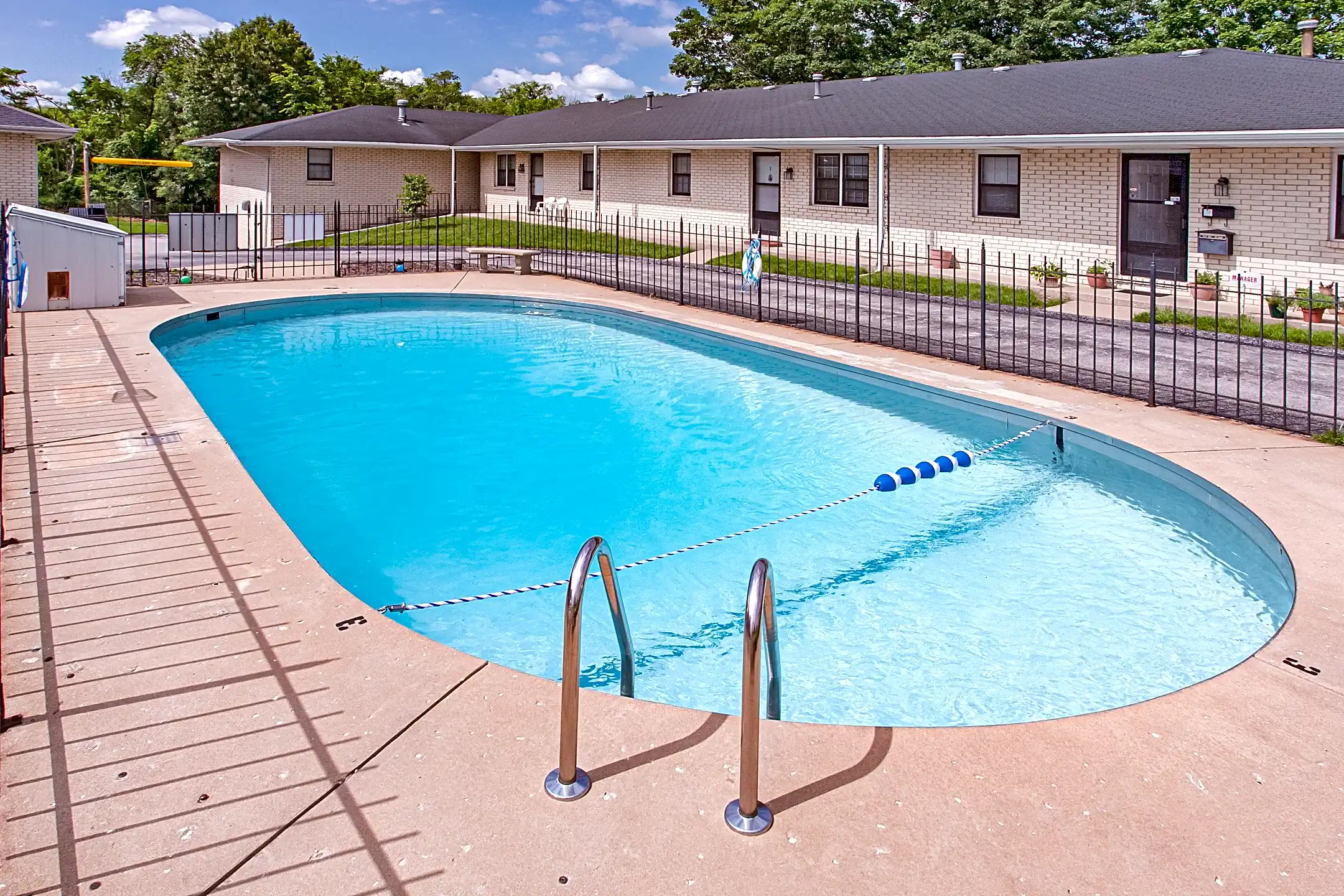 Greystone Properties 212 E Norton Rd Springfield, MO Apartments for