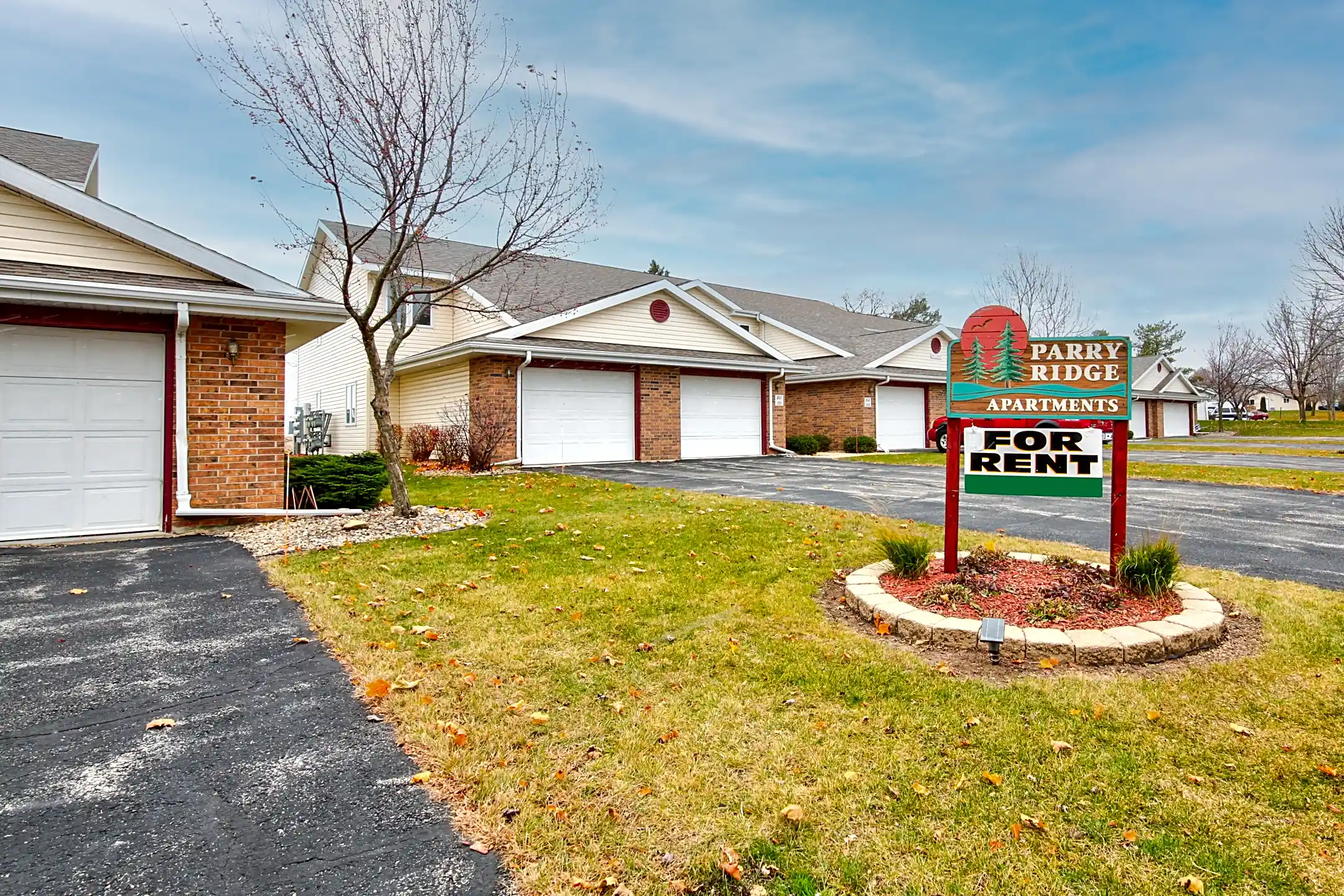 Parry Ridge 203 & 205 Parry Ridge Dodgeville, WI Apartments for