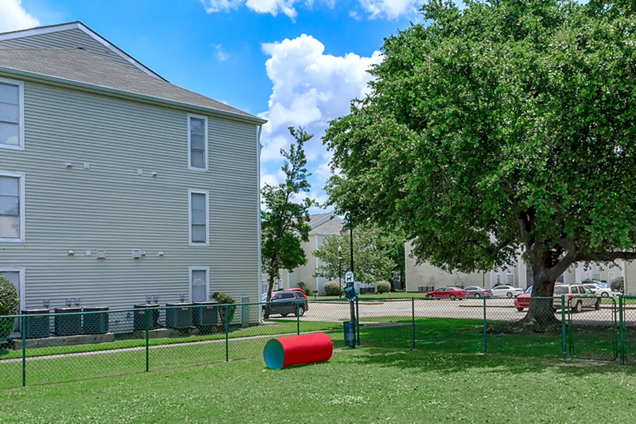 Cove at NOLA 10501 Curran Blvd New Orleans, LA Apartments for Rent