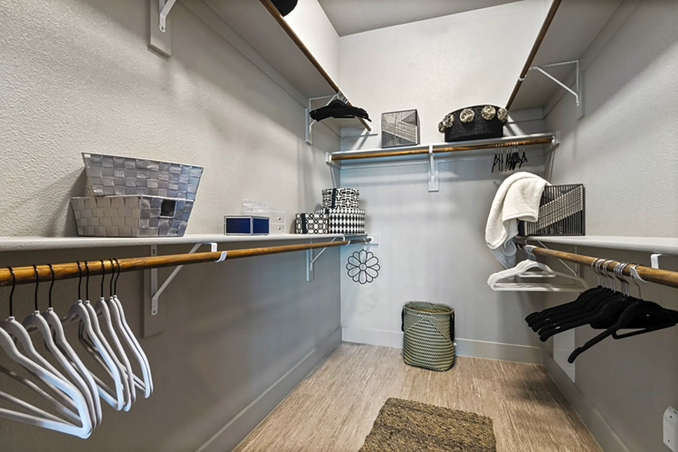 The Towers at Bayside 8400 Sunset Boulevard Rowlett, TX Apartments