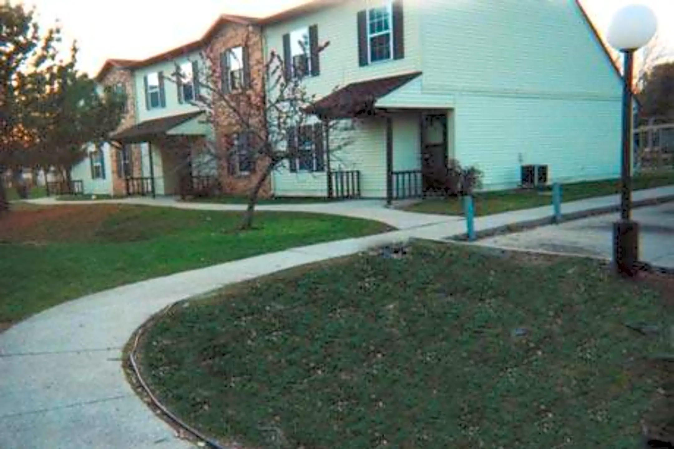 Martin House Manor I & II Apartments Ligonier, IN 46767