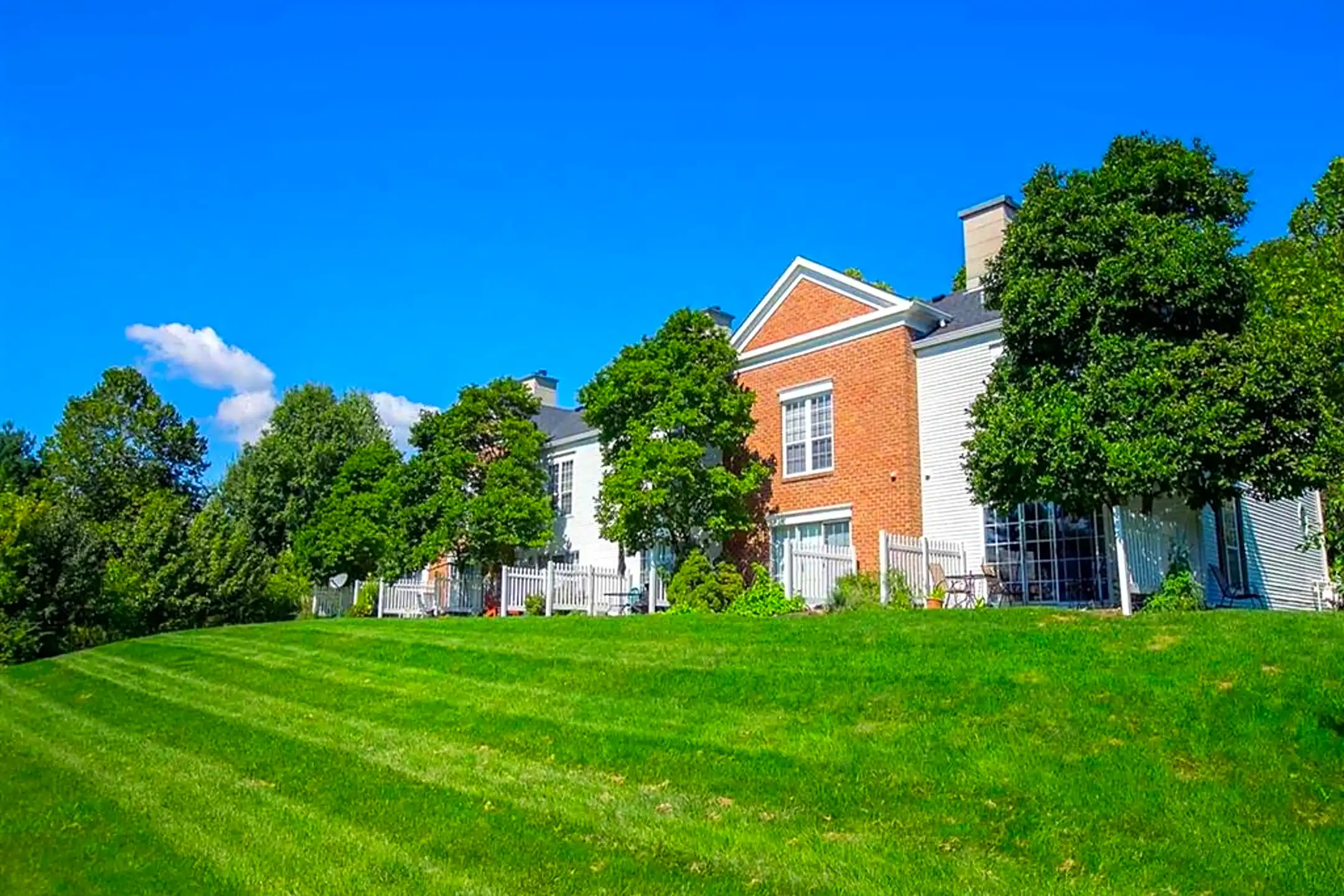 The Residence At Christopher Wren Apartments 1390 Christopher Wren Dr