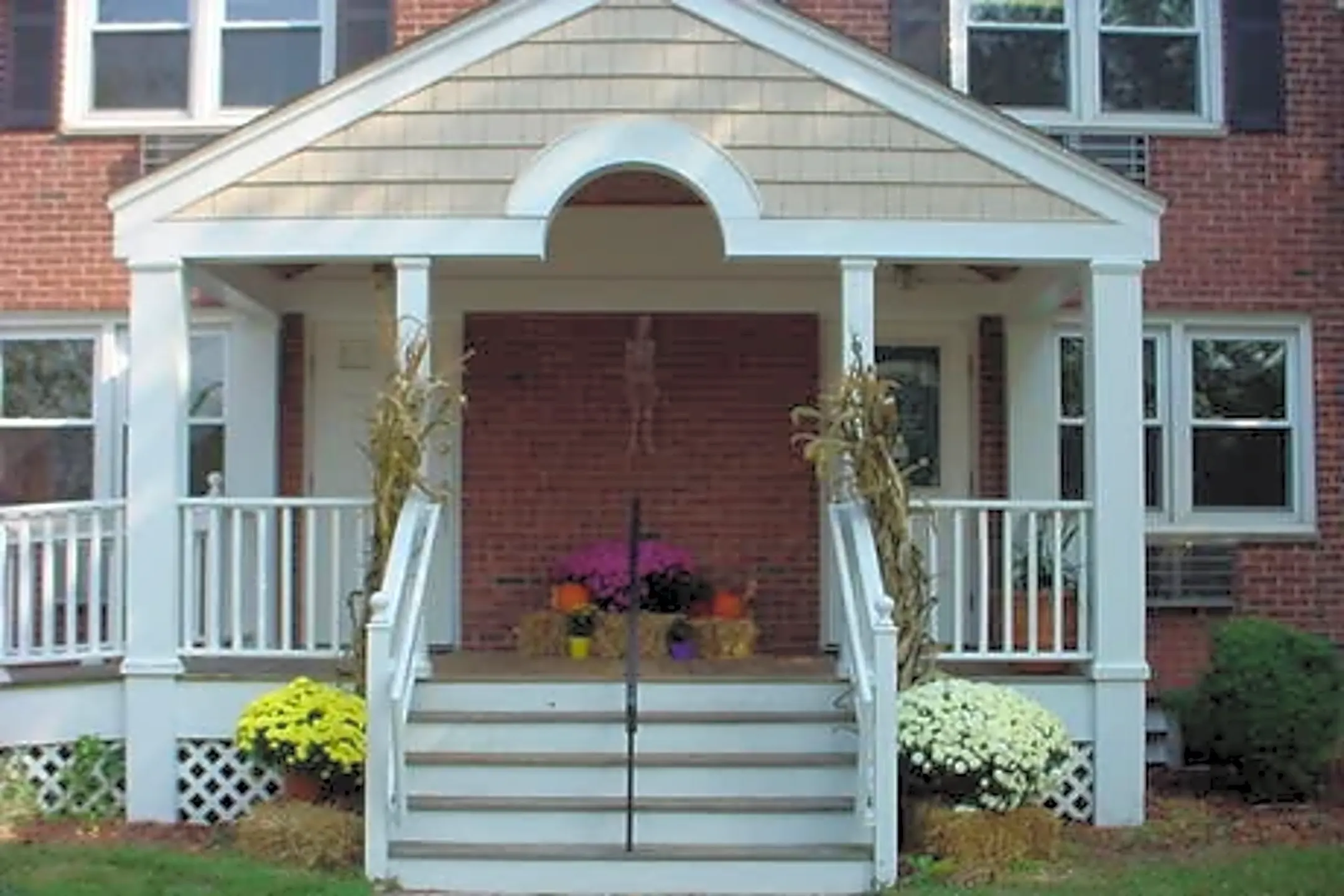 Summerfield Townhouses 66 Plain Dr East Hartford, CT Apartments for