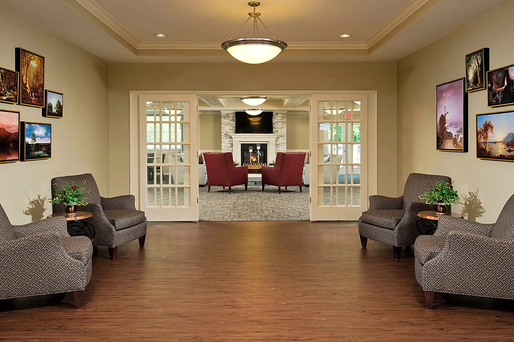 Living Room - Glenmont Abbey Village - 55+ Living - Glenmont, NY