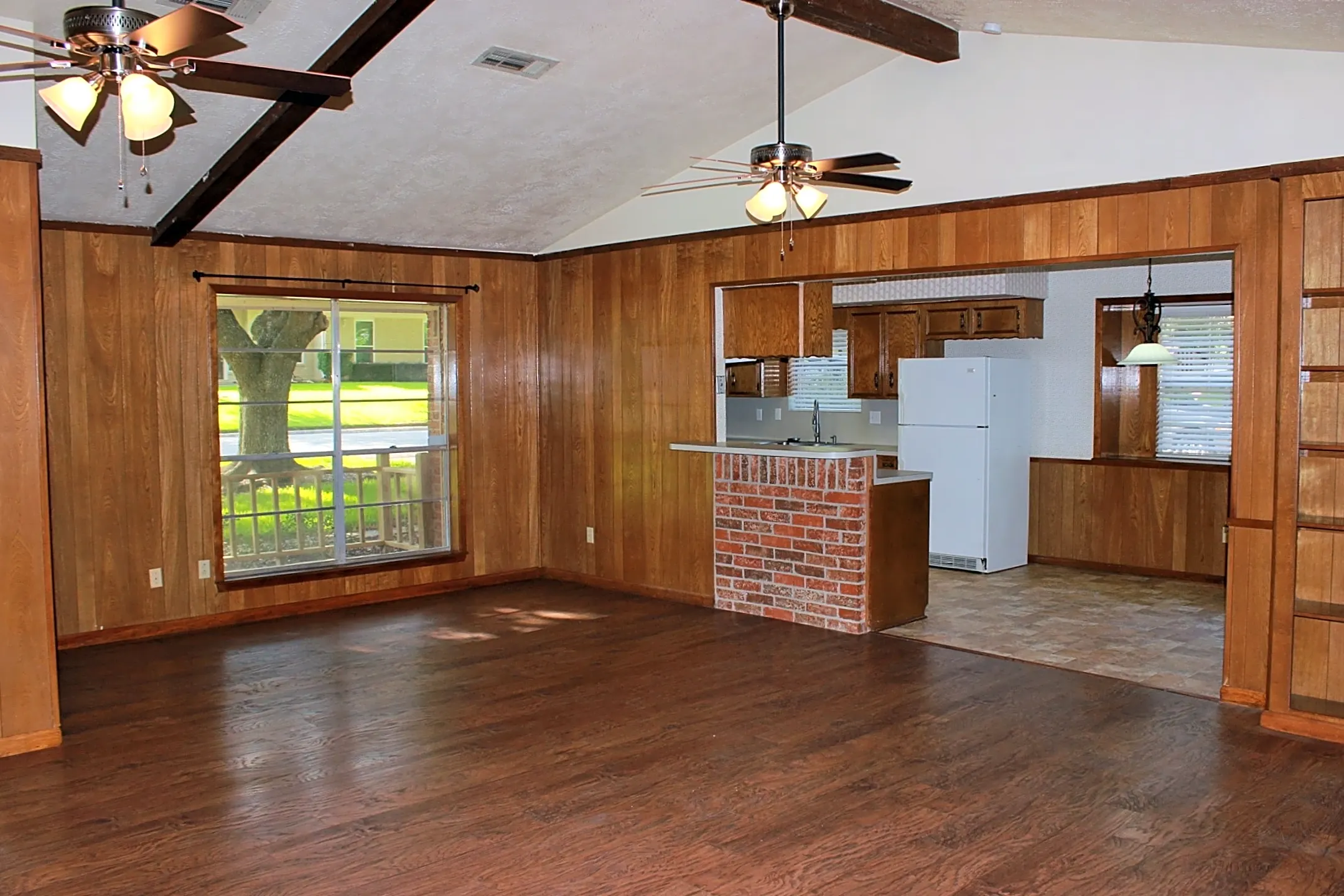 111 Machemehl Dr Bellville, TX Houses for Rent Rent.